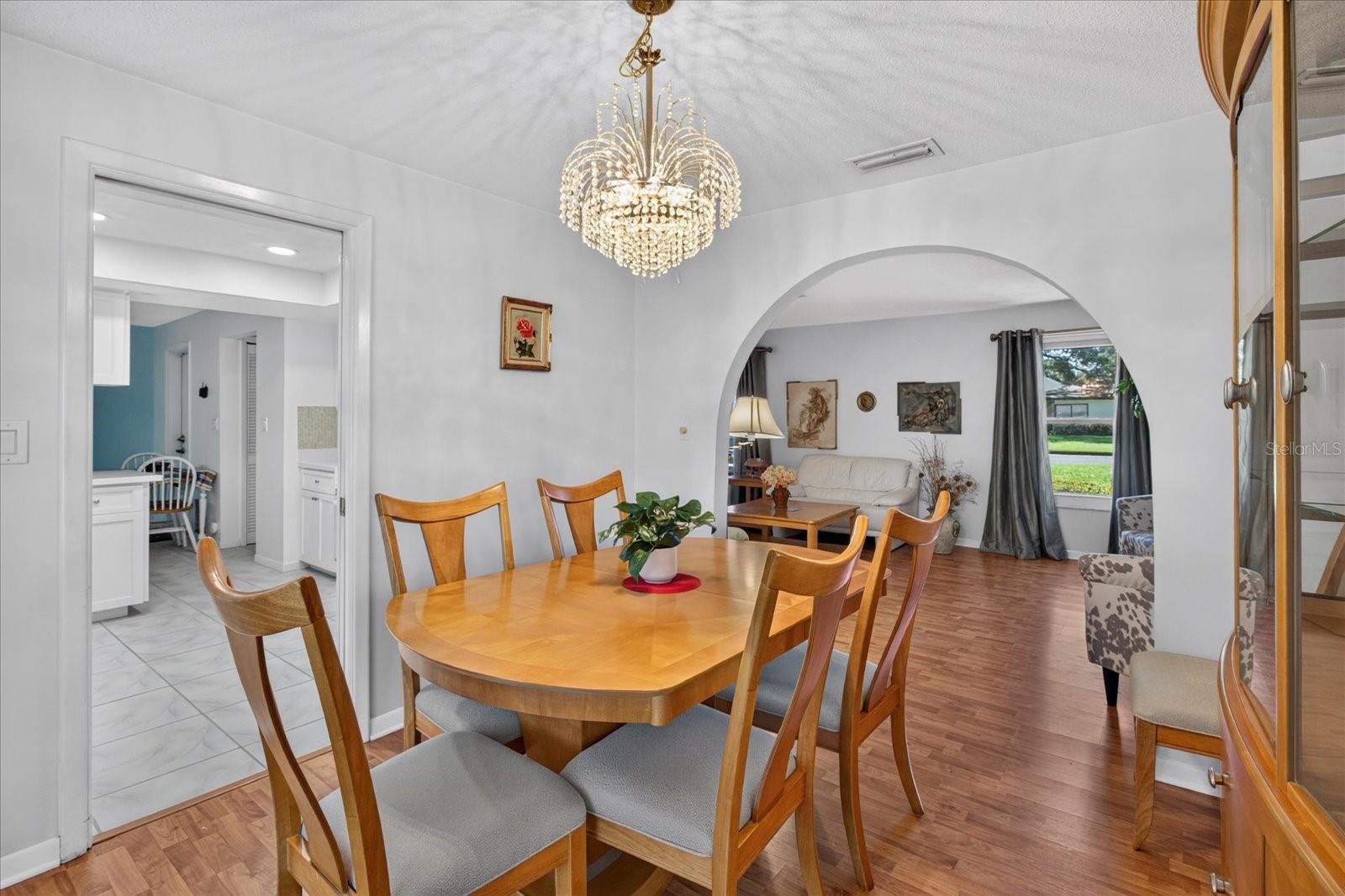 13497 OVAL DR E — photo 39