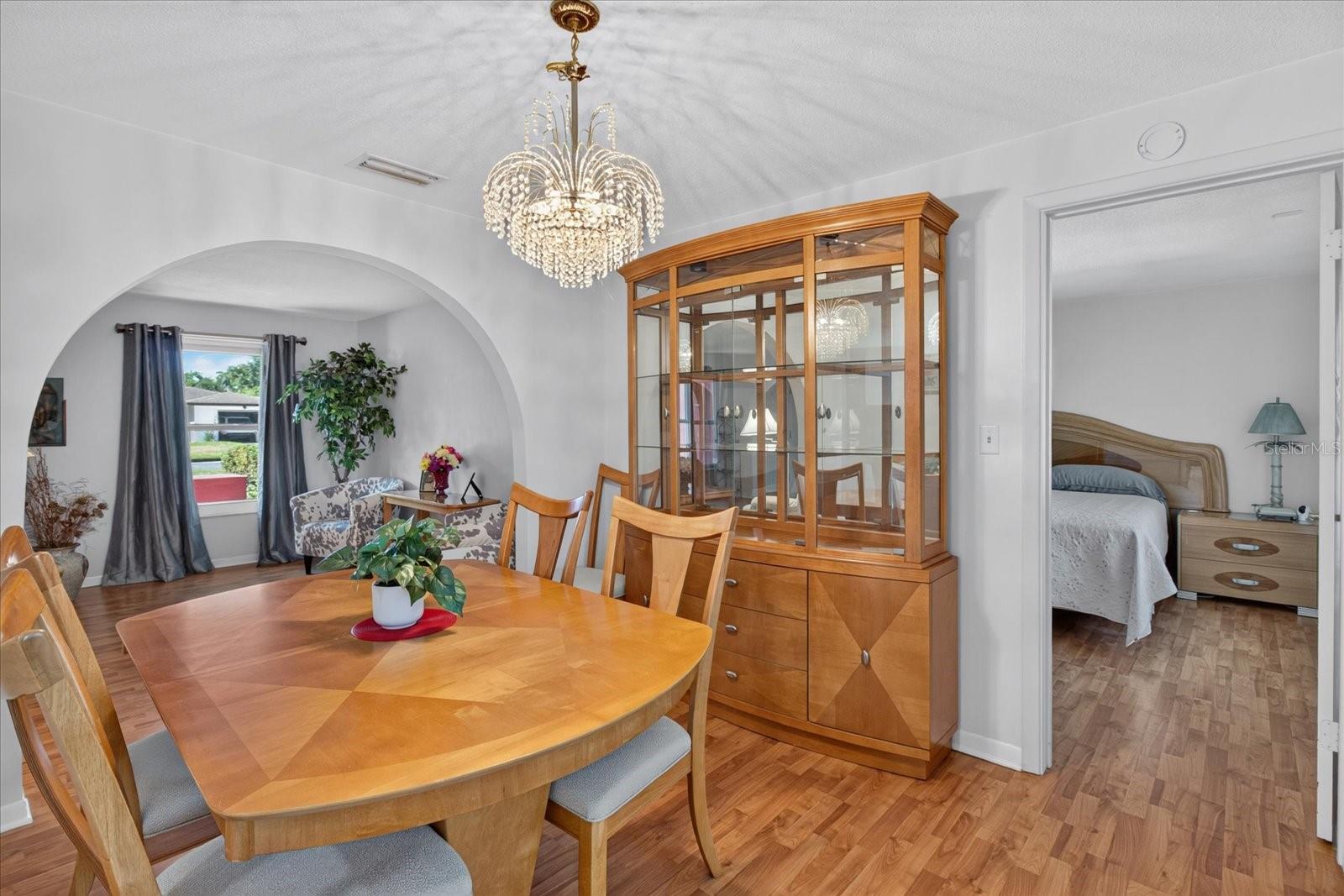13497 OVAL DR E — photo 6