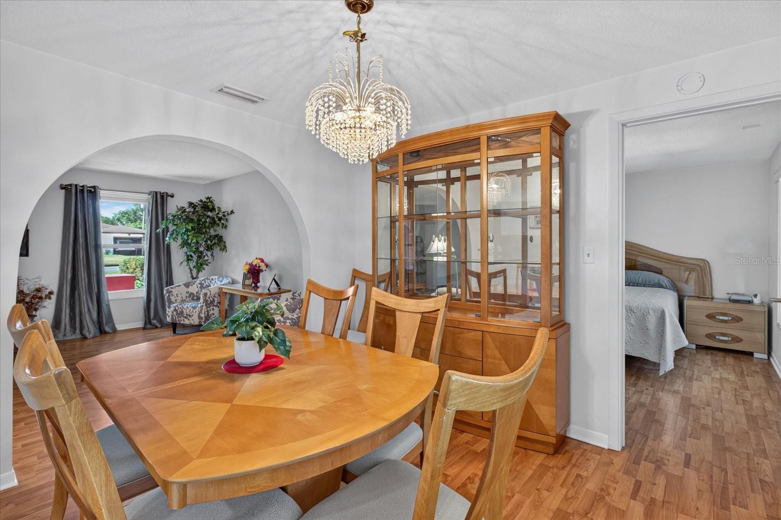 13497 OVAL DR E — photo 38