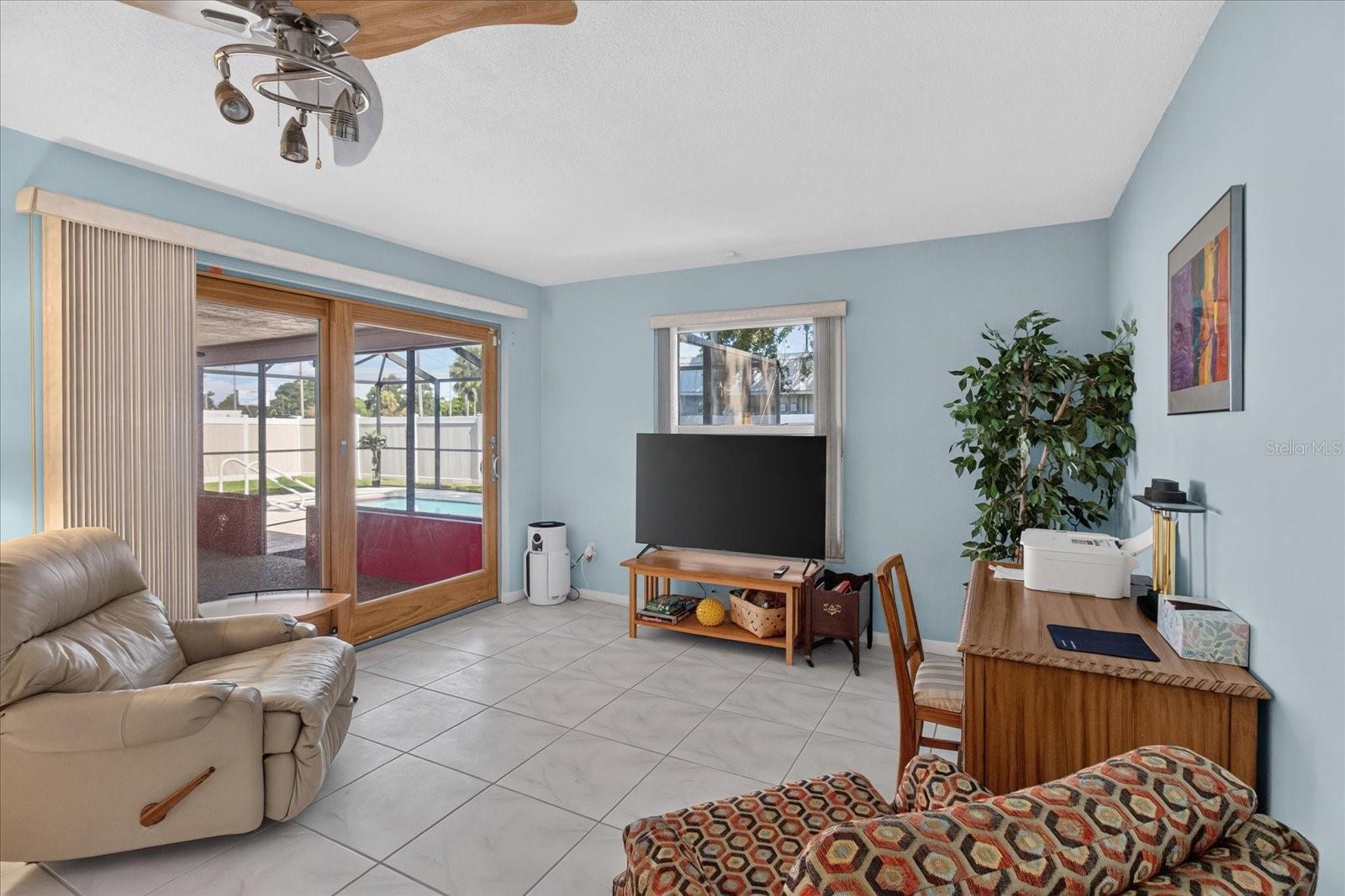 13497 OVAL DR E — photo 7