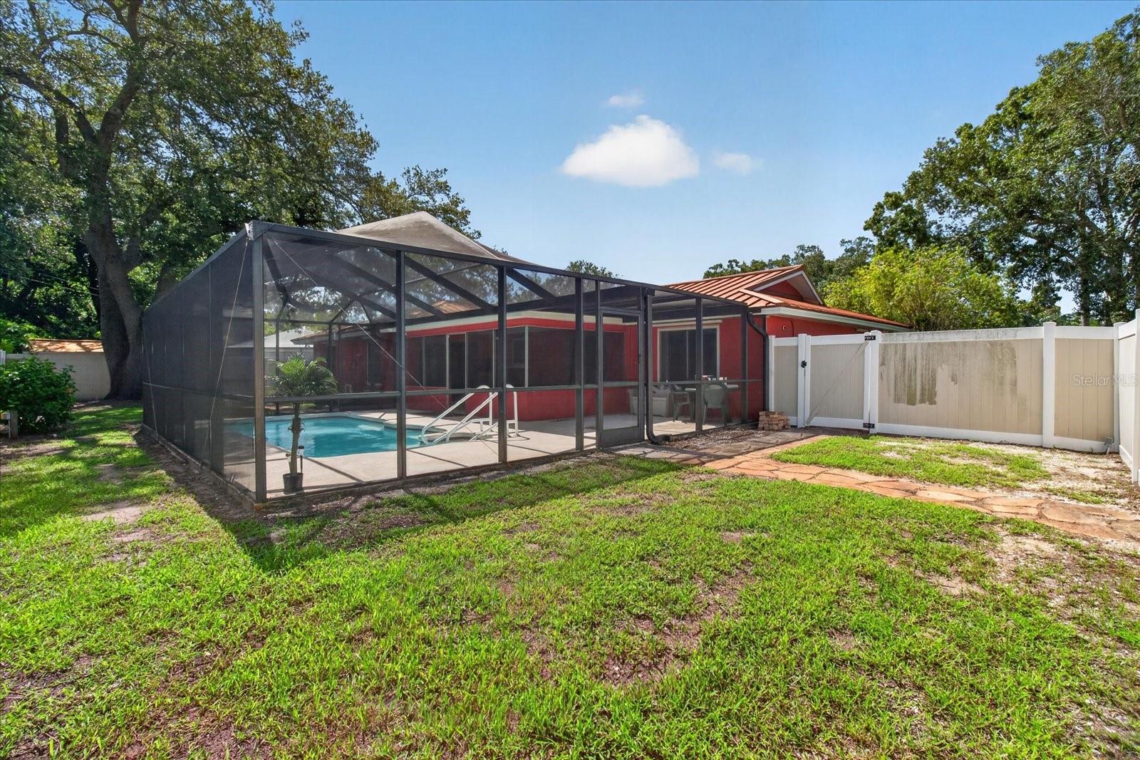 13497 OVAL DR E — photo 71