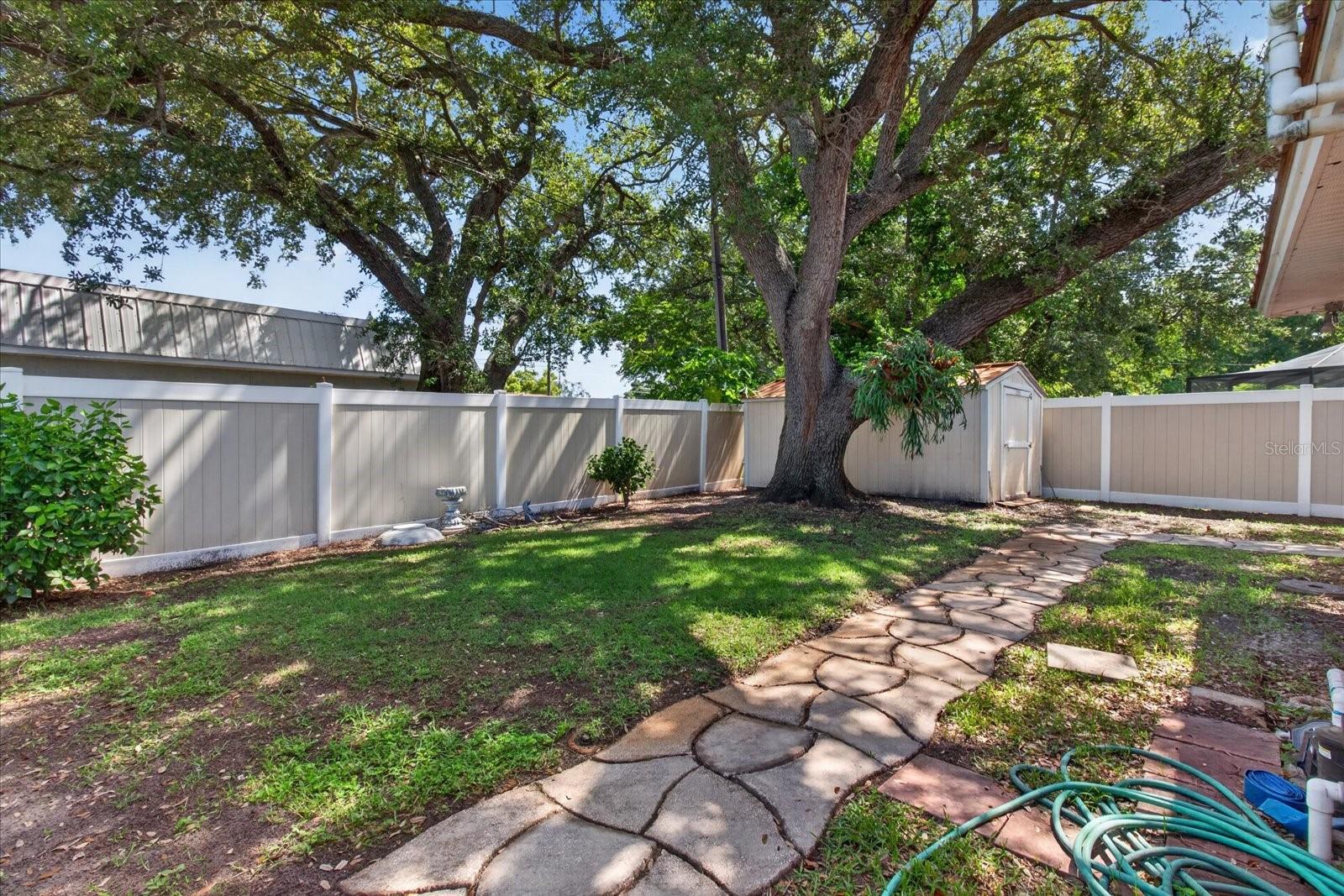13497 OVAL DR E — photo 77