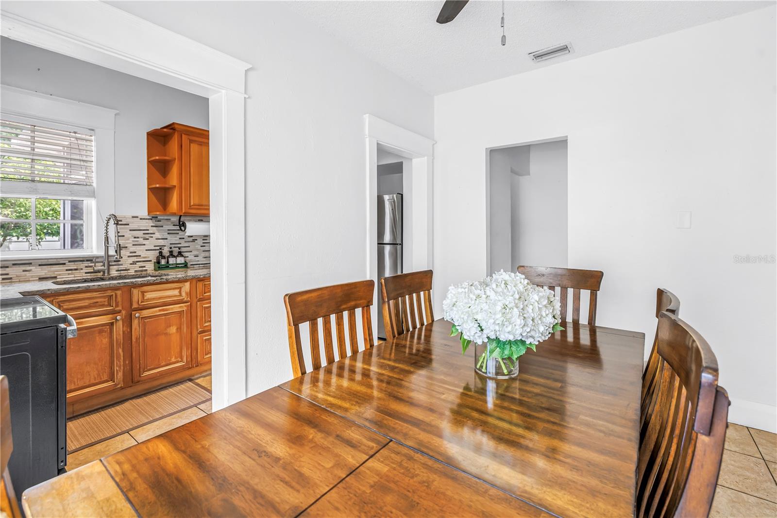 2711 W FIG ST — photo 19
