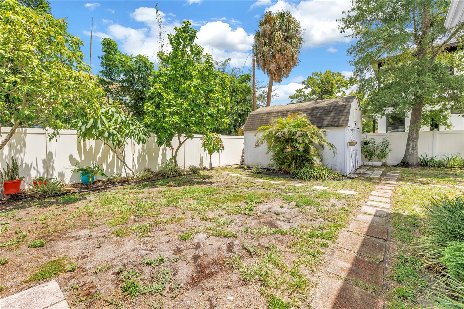2711 W FIG ST — photo 30