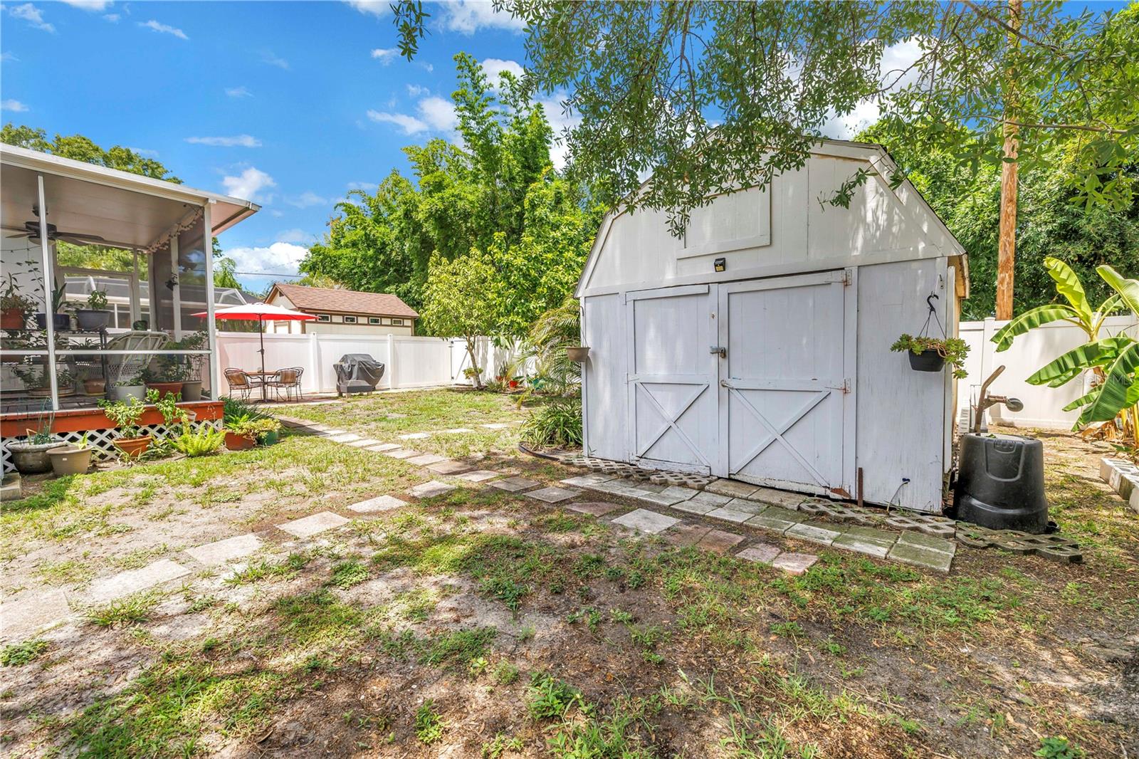 2711 W FIG ST — photo 39