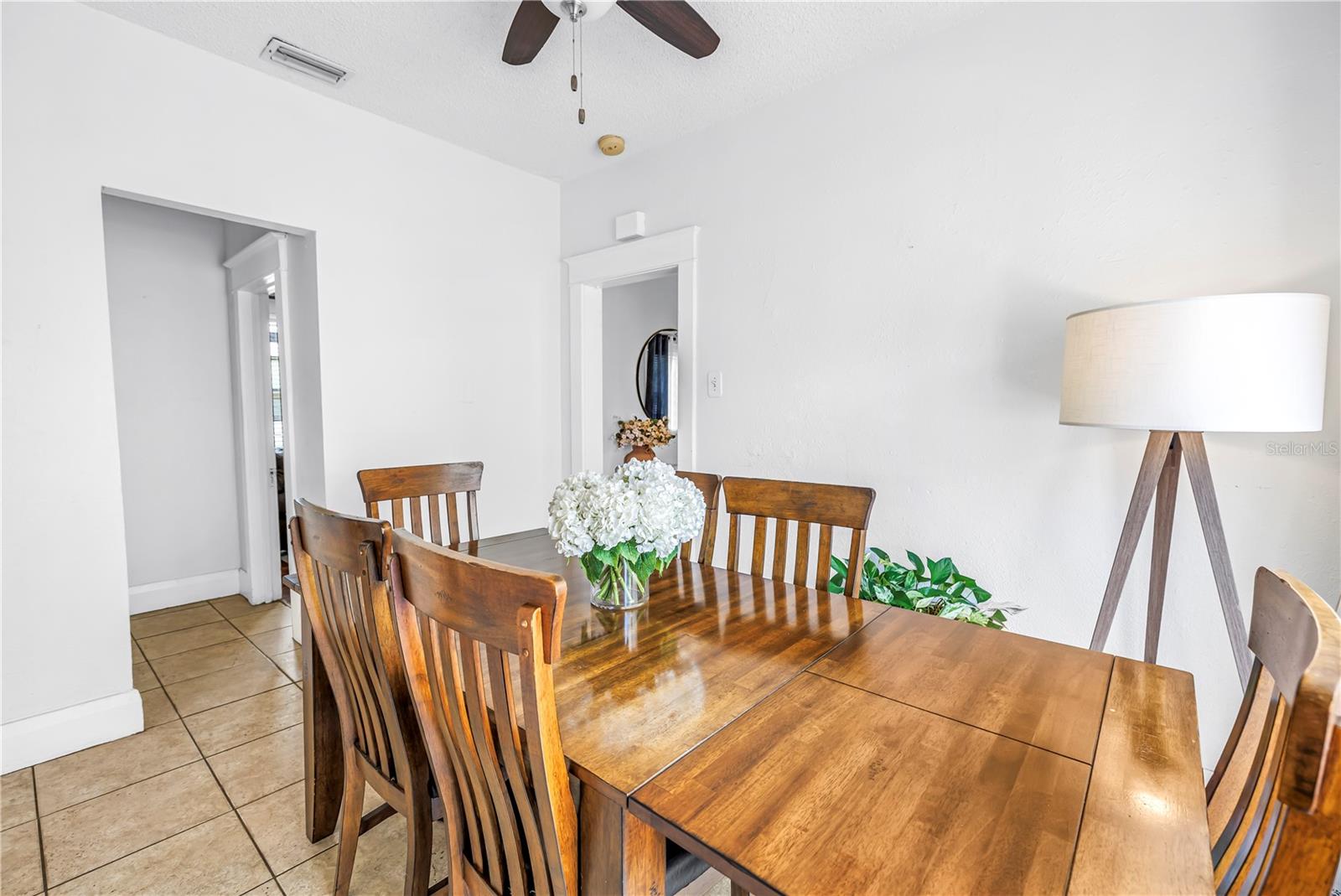 2711 W FIG ST — photo 18
