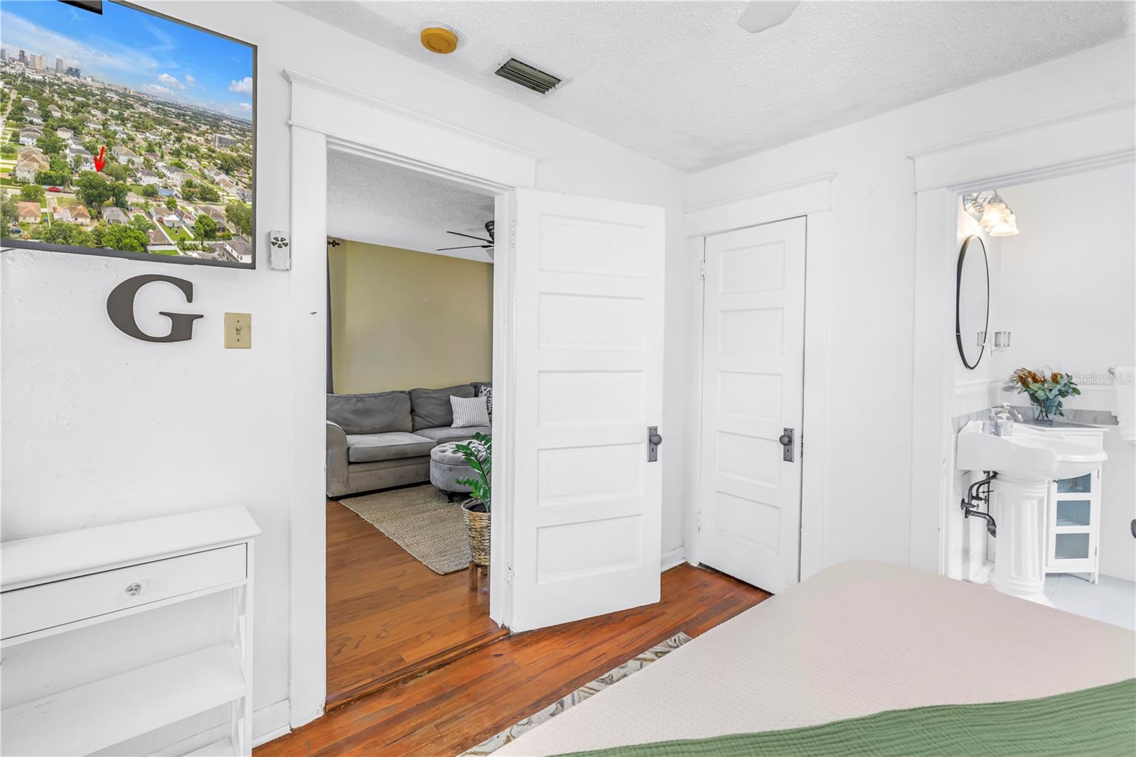 2711 W FIG ST — photo 11