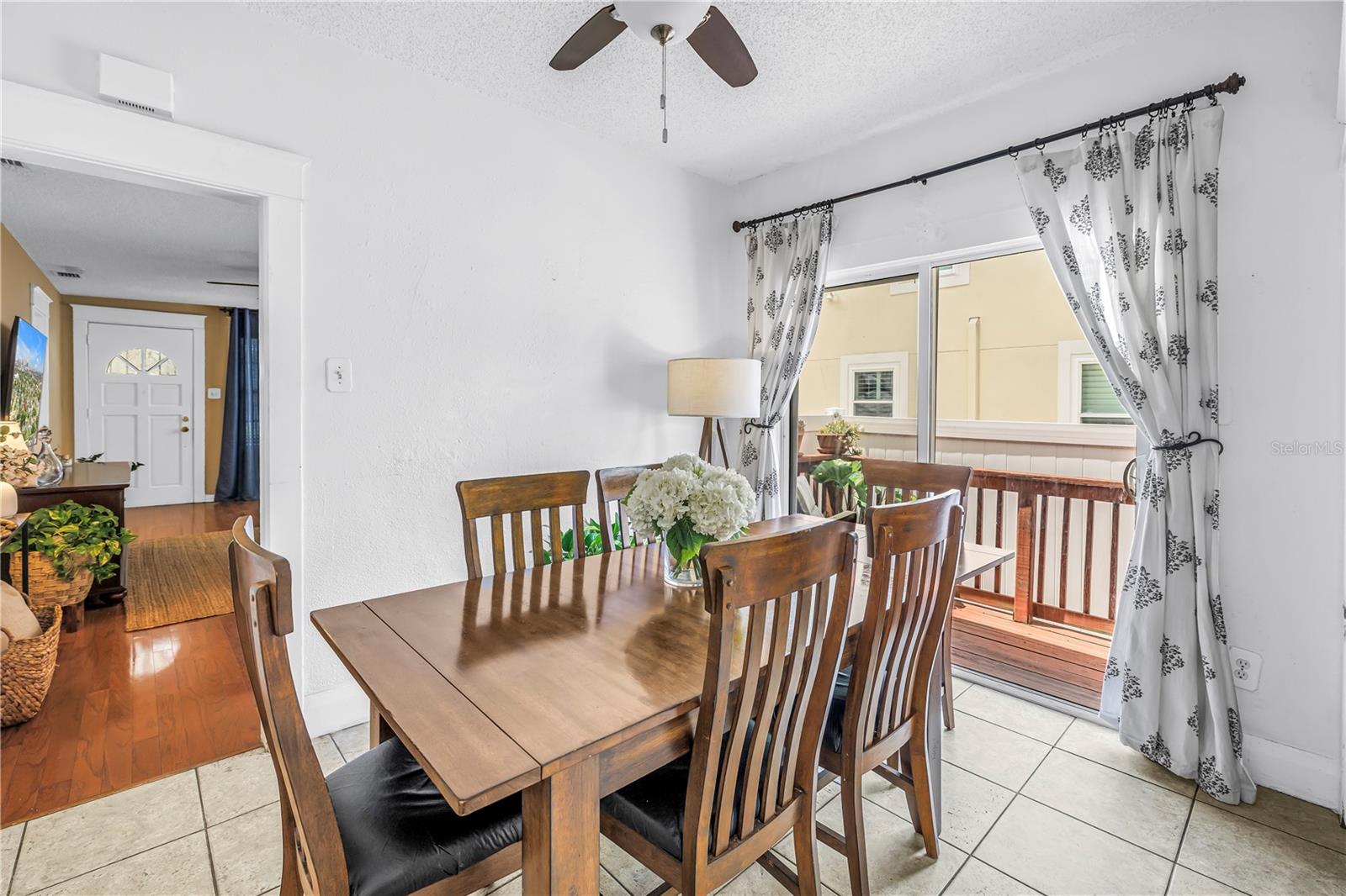 2711 W FIG ST — photo 16