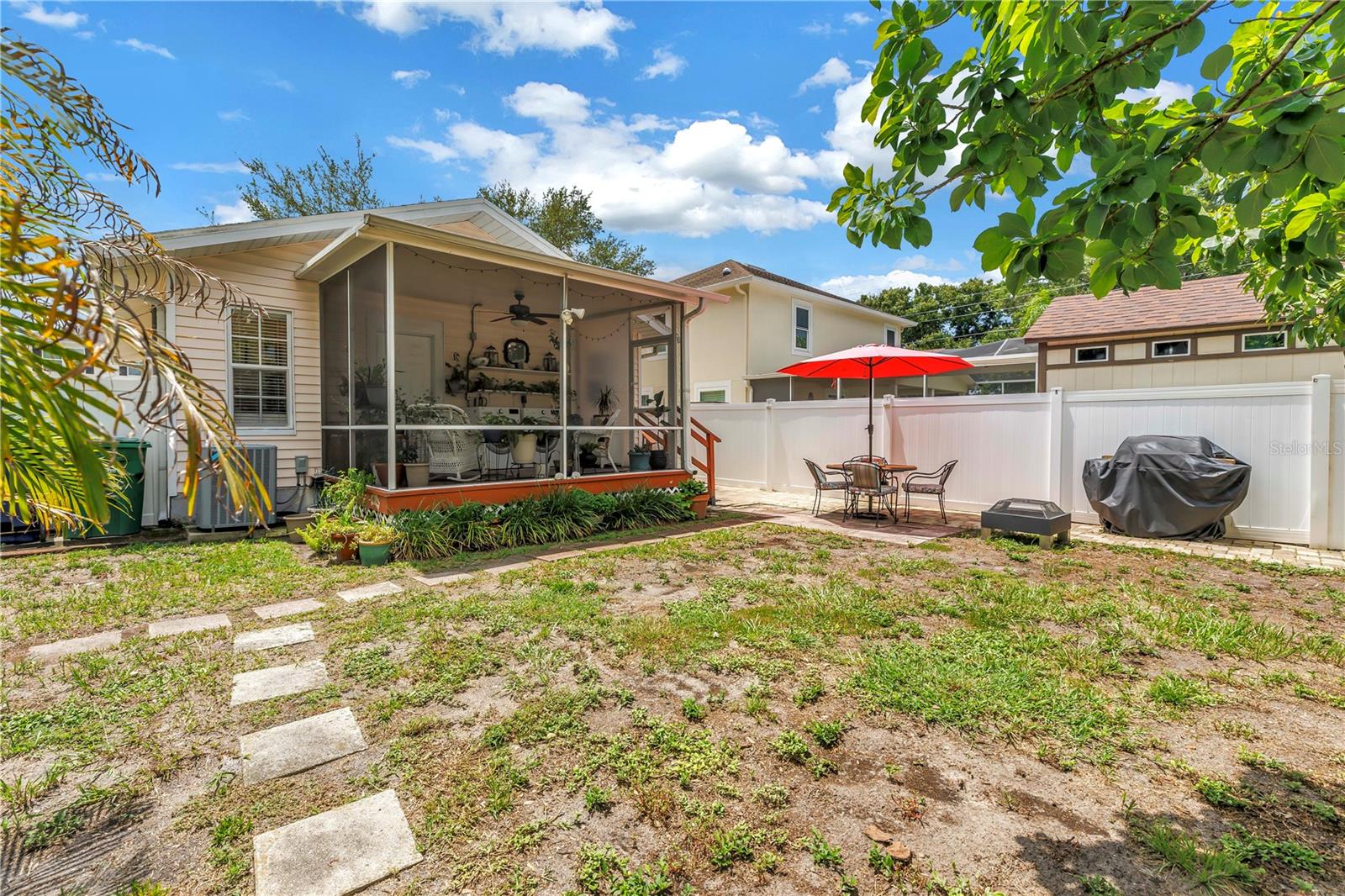 2711 W FIG ST — photo 35