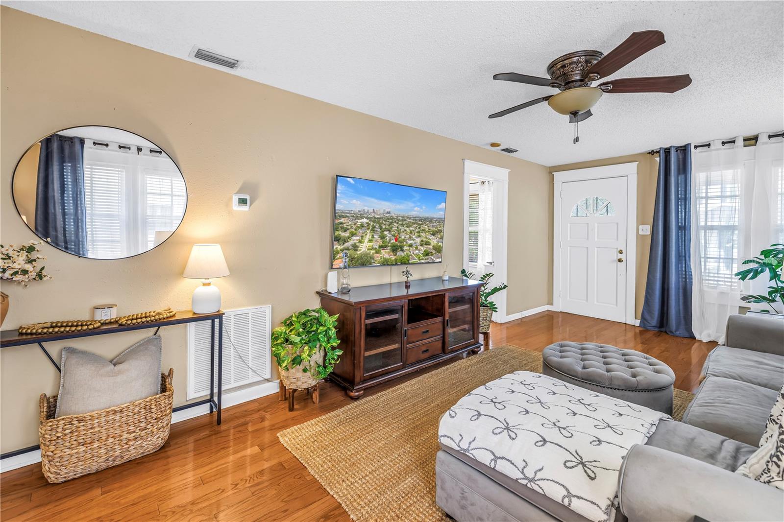 2711 W FIG ST — photo 7