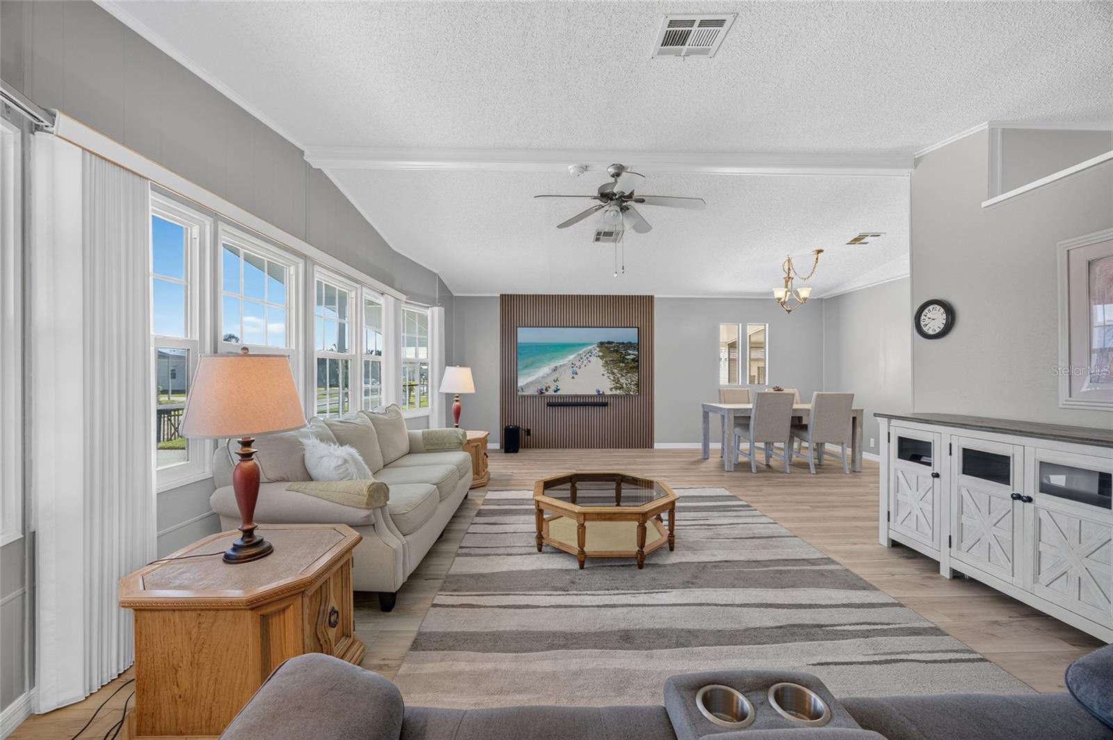 501 LA PLAYA CIR — photo 7