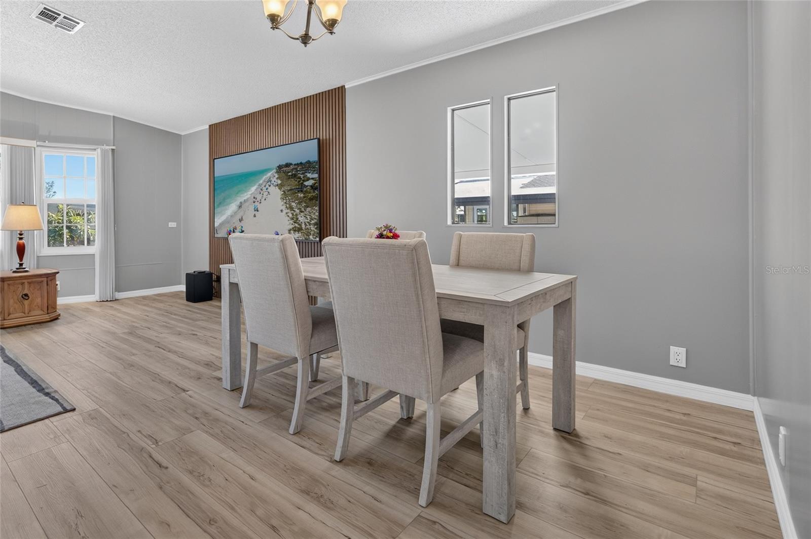 501 LA PLAYA CIR — photo 9