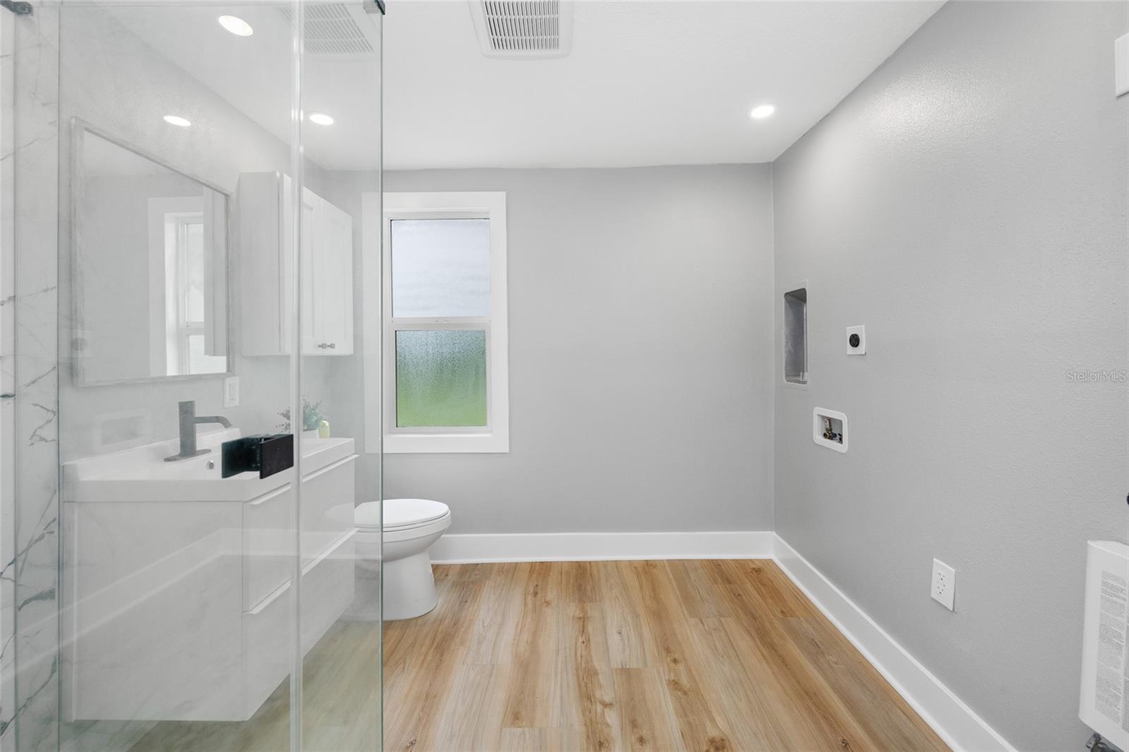 2547 KINGSTON ST S — photo 25