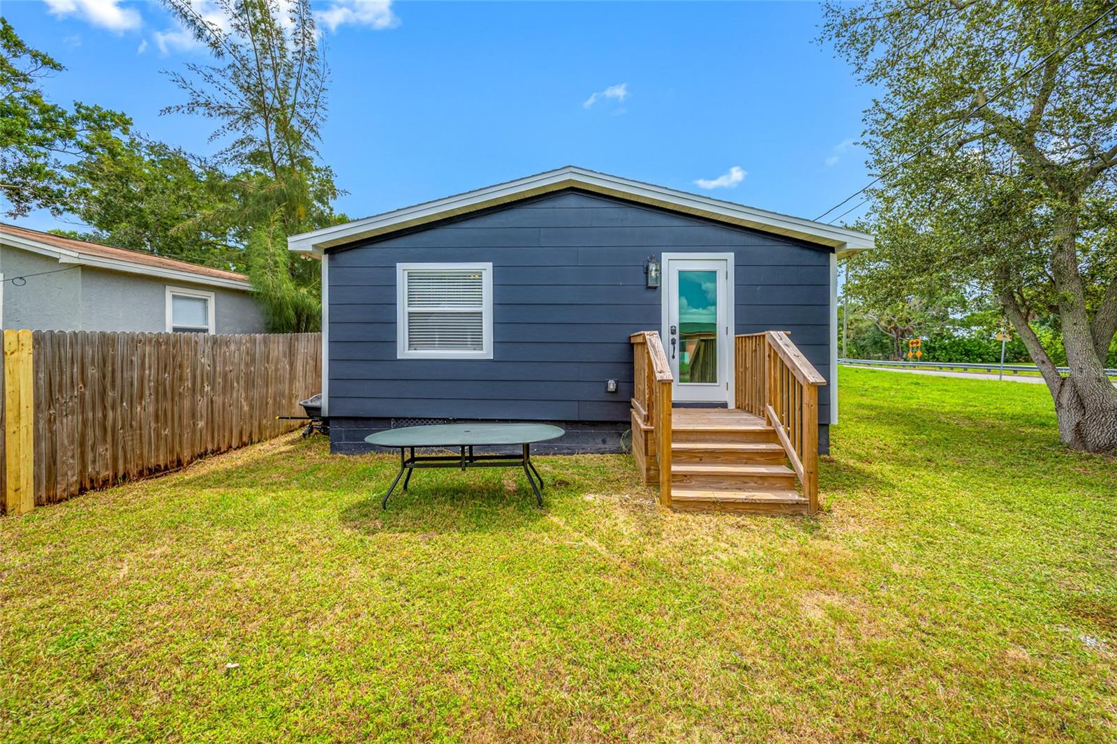 2547 KINGSTON ST S — photo 27