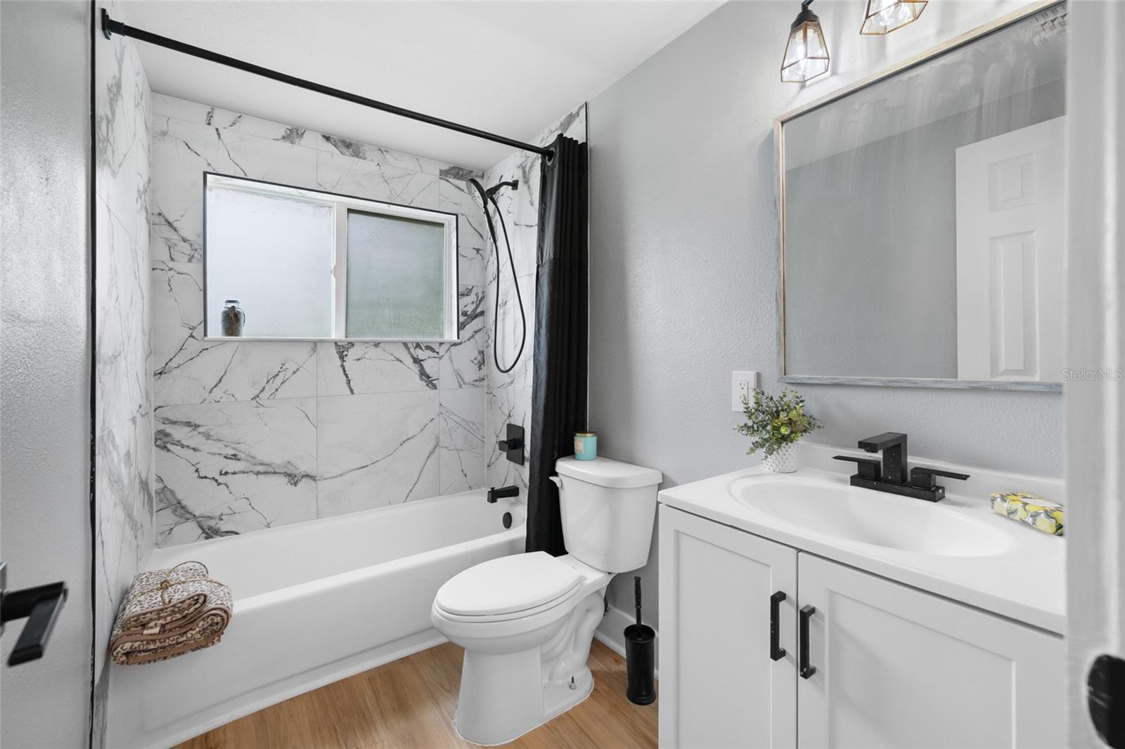 2547 KINGSTON ST S — photo 17