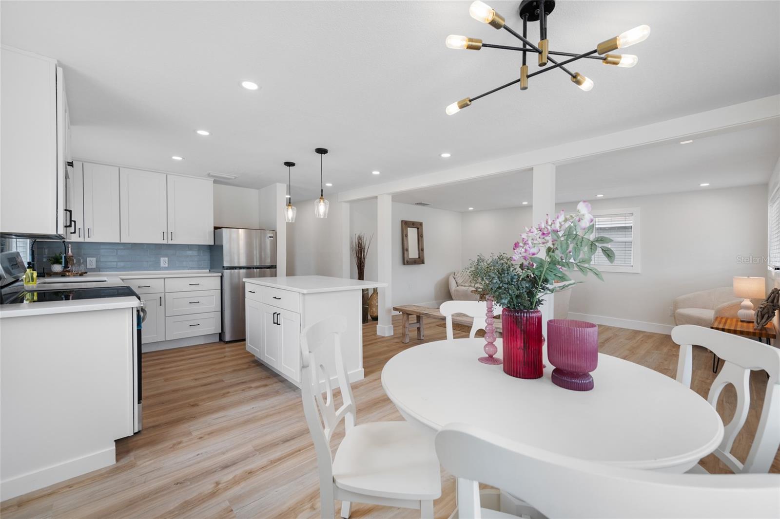 2547 KINGSTON ST S — photo 13