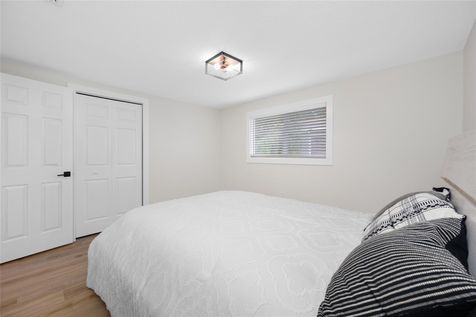 2547 KINGSTON ST S — photo 16