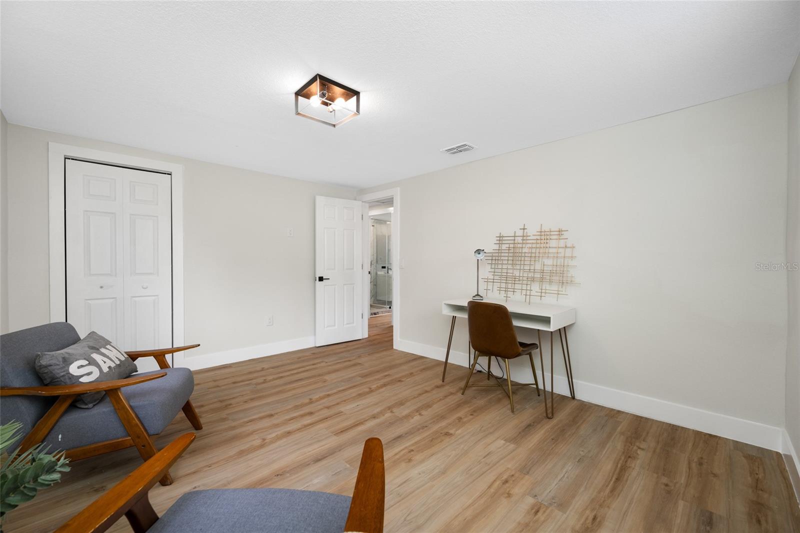 2547 KINGSTON ST S — photo 21