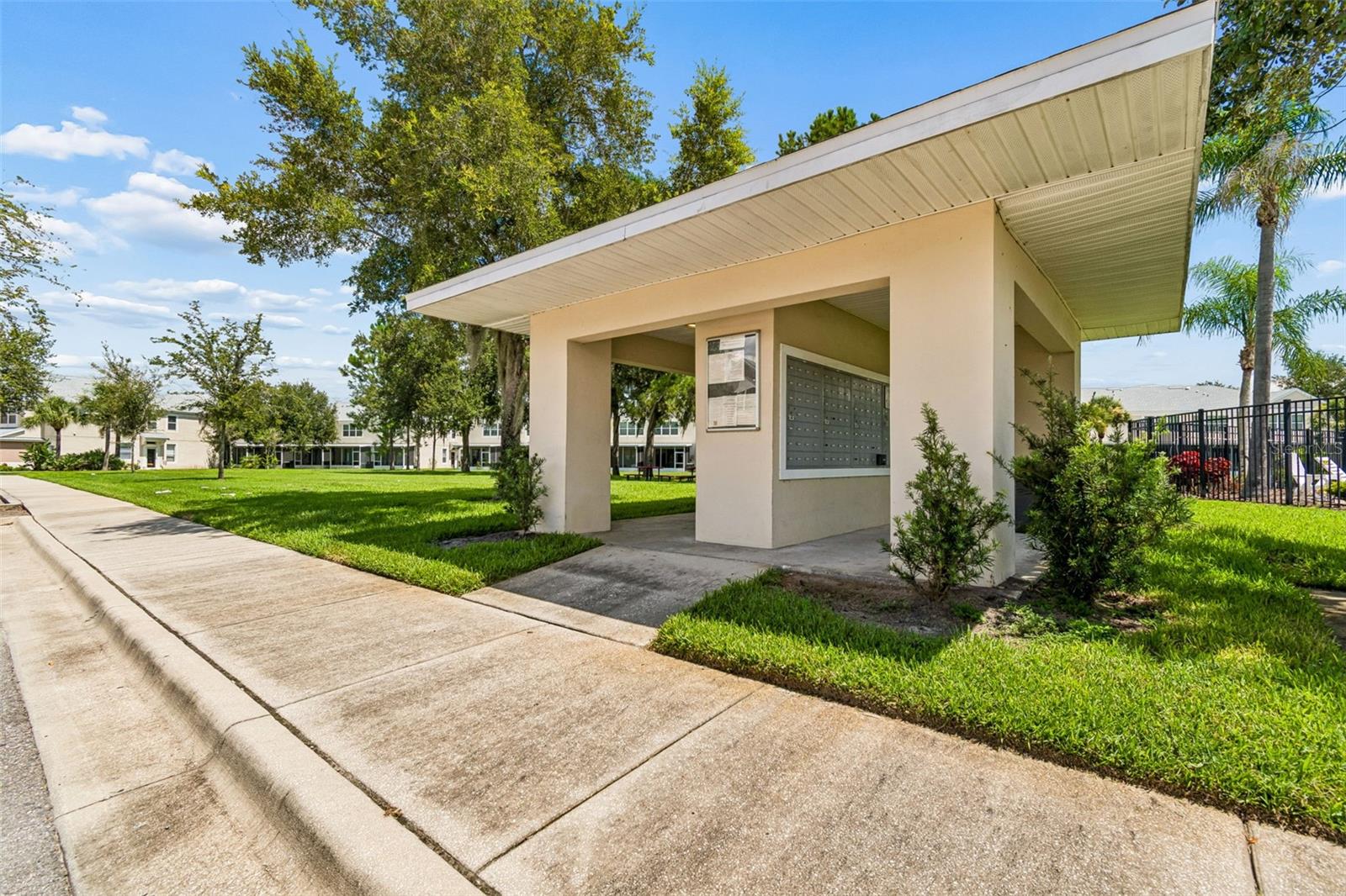 26615 CHIMNEY SPIRE LN — photo 83