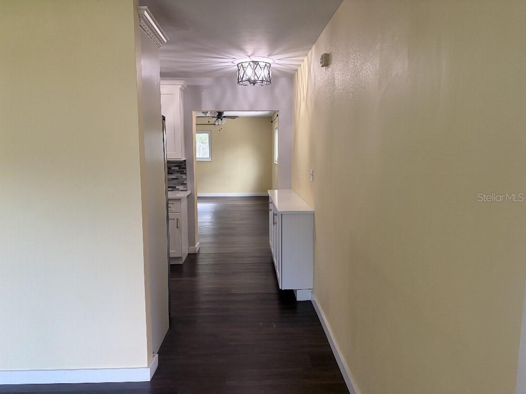 2209 EUCLID CIR S — photo 17