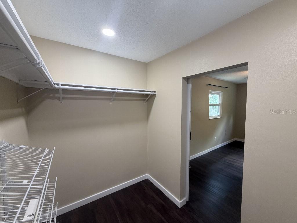 2209 EUCLID CIR S — photo 28