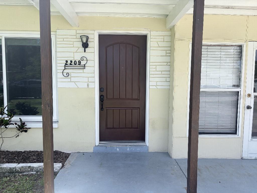 2209 EUCLID CIR S — photo 4