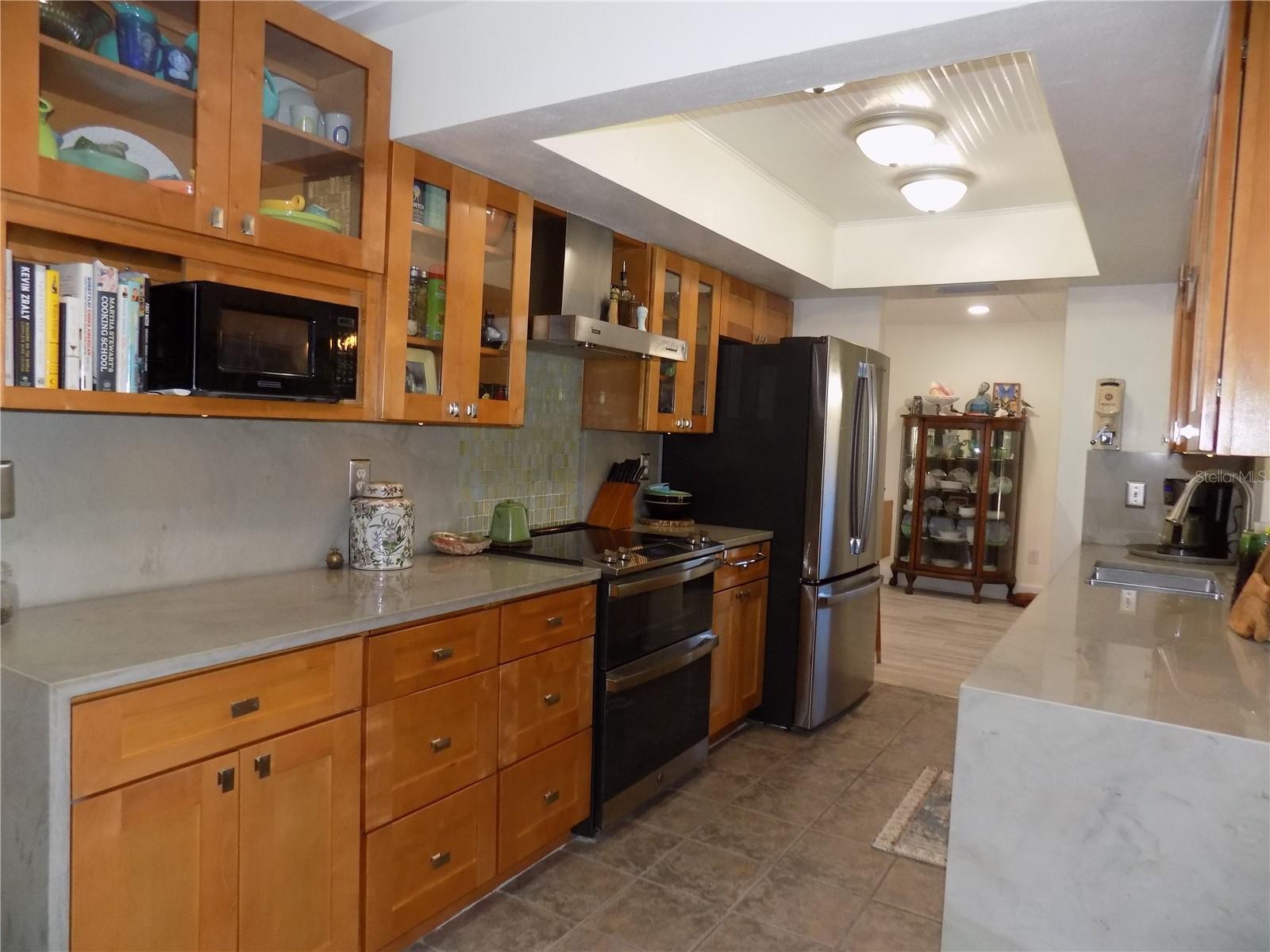 1874 WATEROAK DR W — photo 4