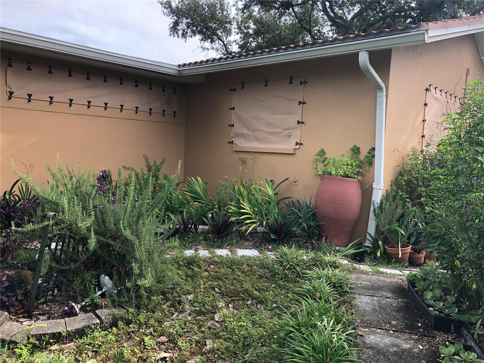 1874 WATEROAK DR W — photo 22