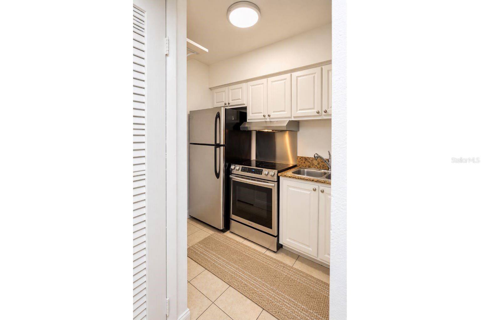 120 S CHURCH AVE #206 — photo 8