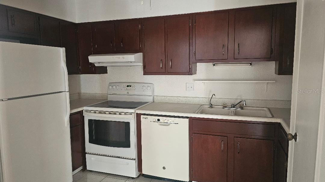 10365 PARADISE BLVD #10 — photo 3