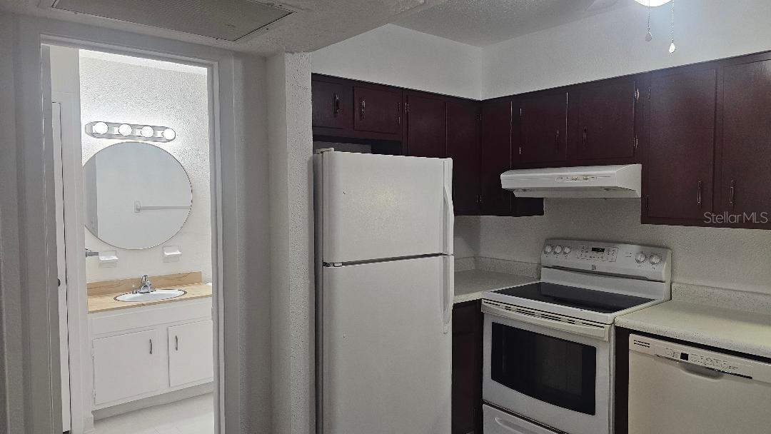 10365 PARADISE BLVD #10 — photo 4
