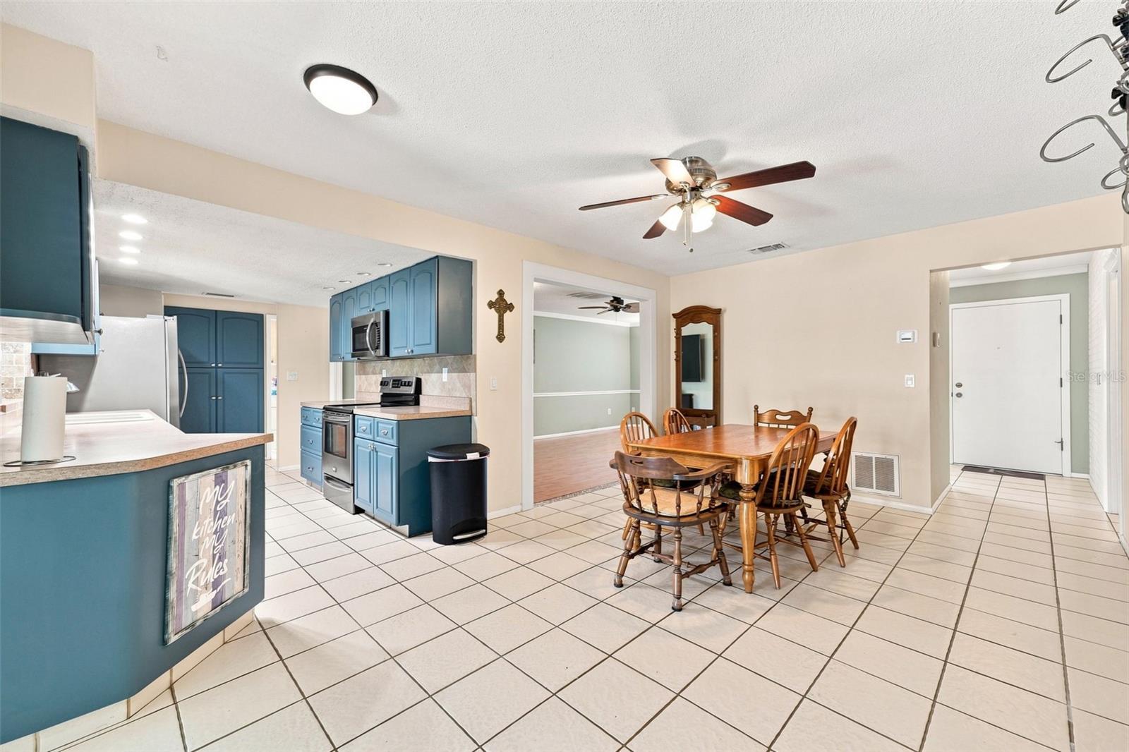 2069 KINGFISHER DR — photo 18