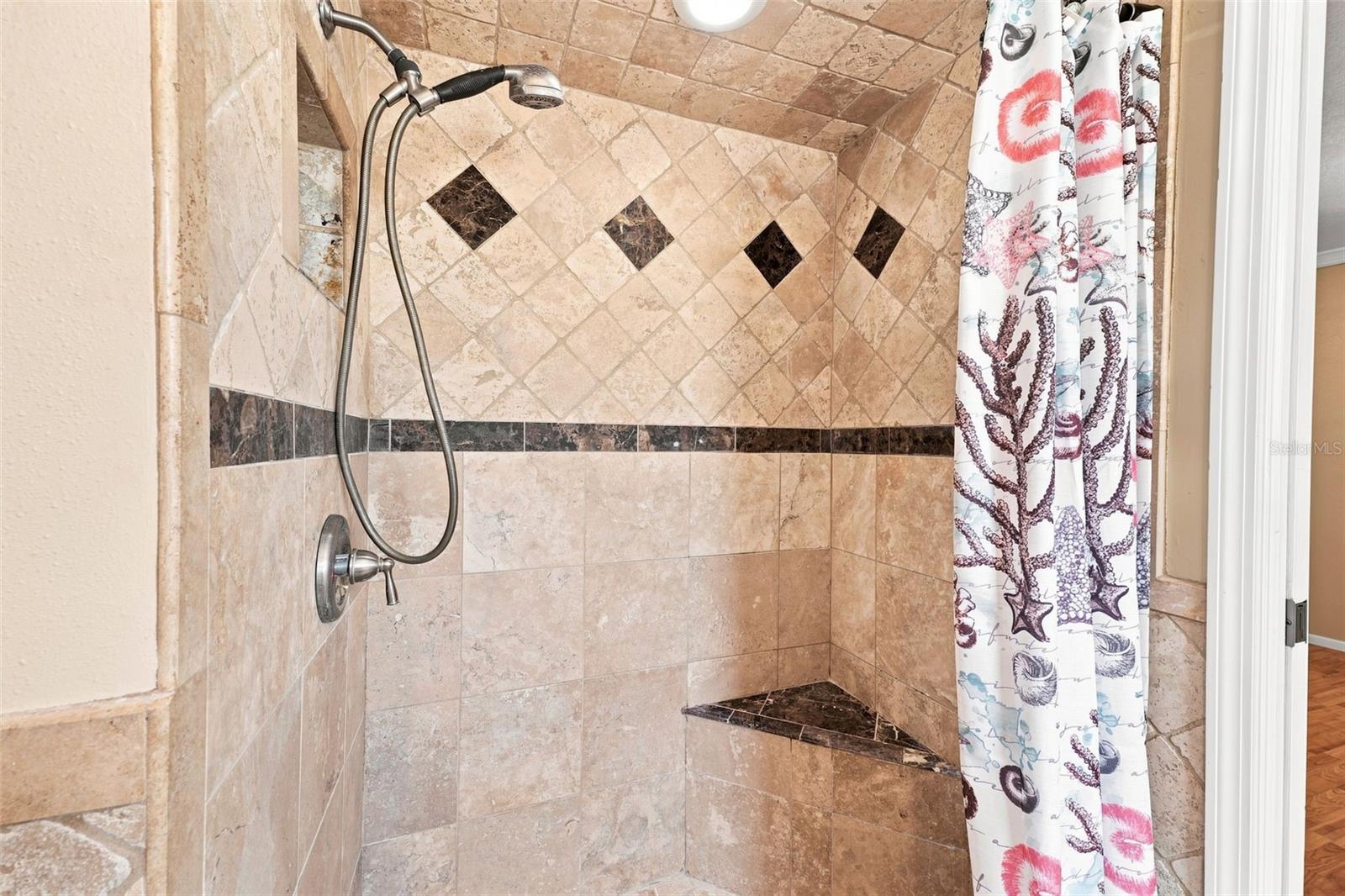 2069 KINGFISHER DR — photo 28