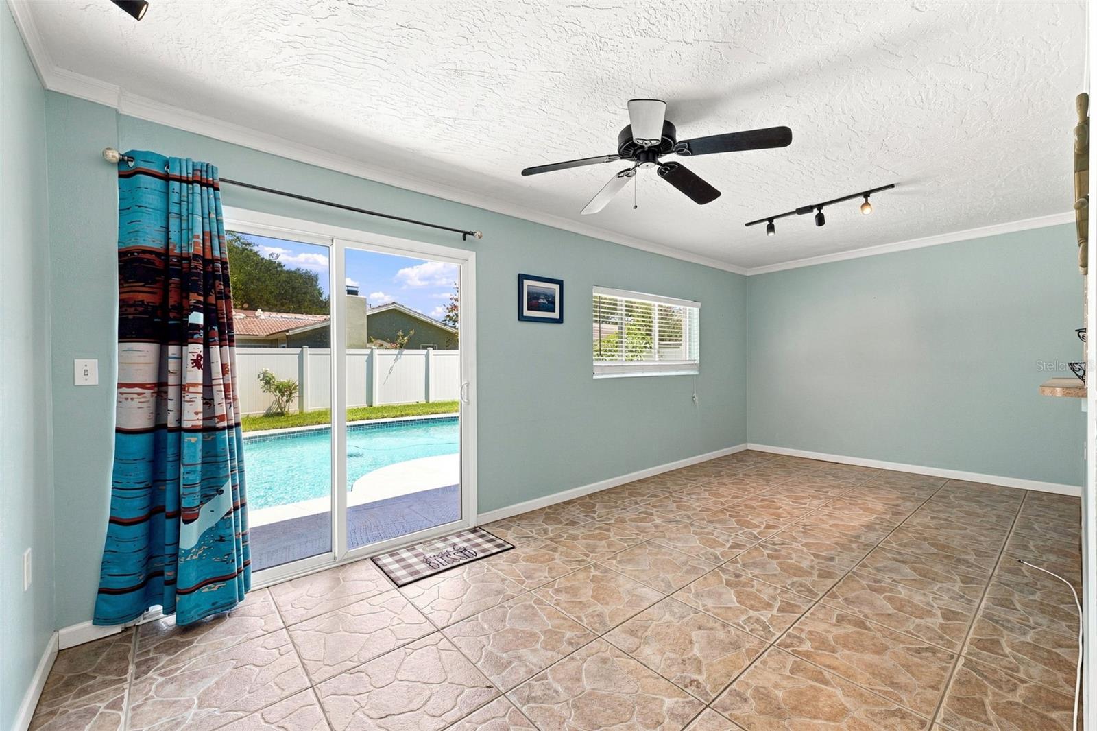 2069 KINGFISHER DR — photo 21