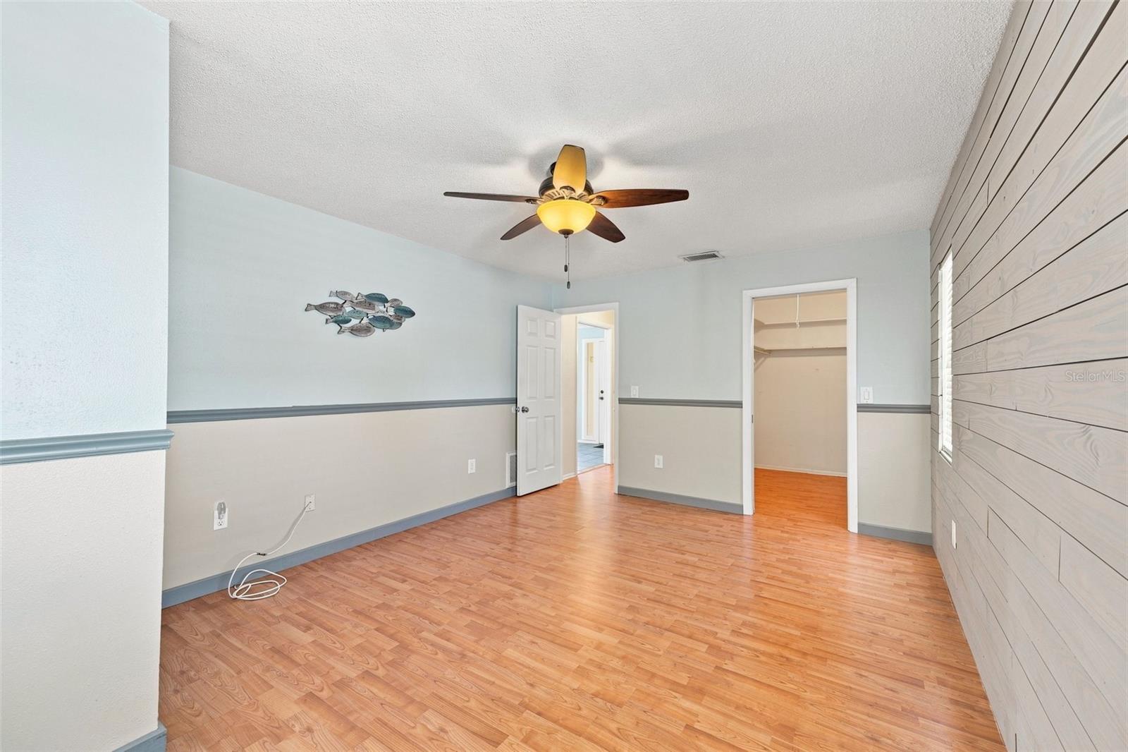 2069 KINGFISHER DR — photo 31