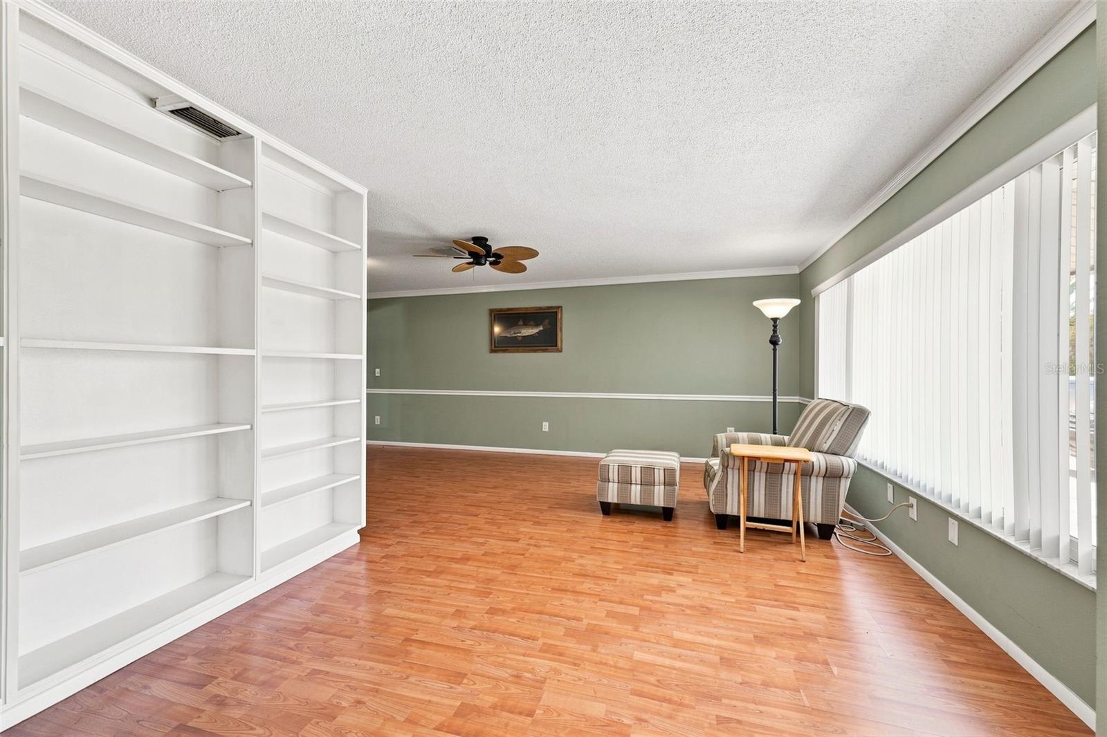2069 KINGFISHER DR — photo 27