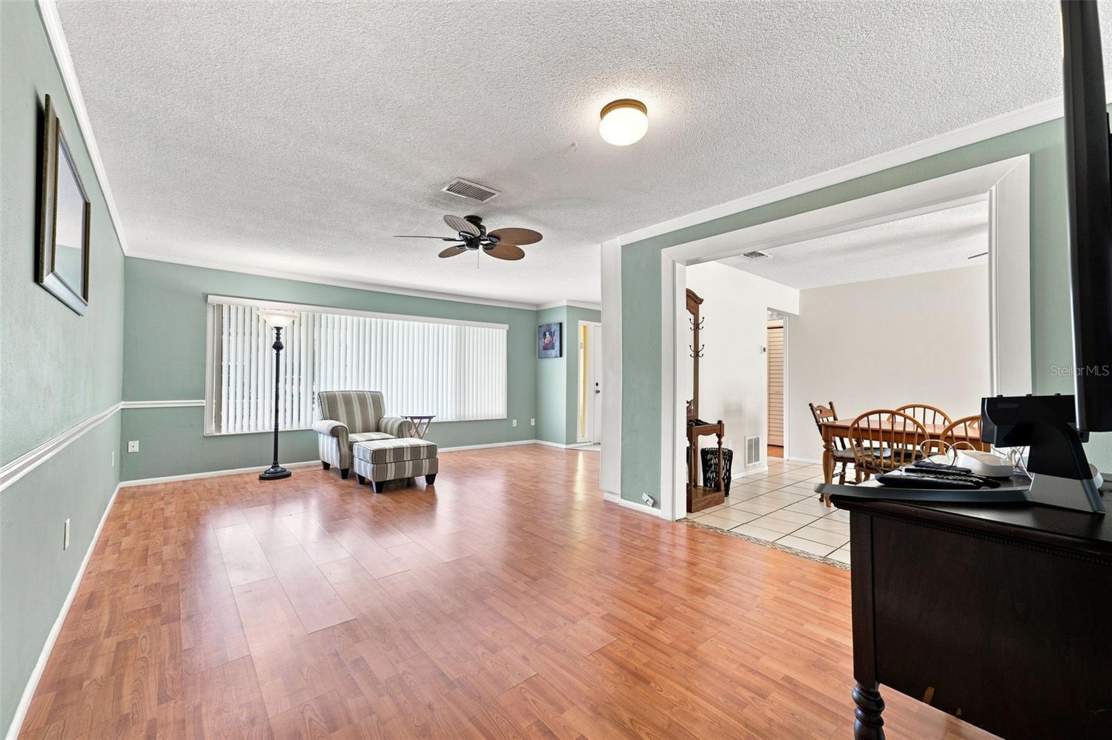 2069 KINGFISHER DR — photo 10