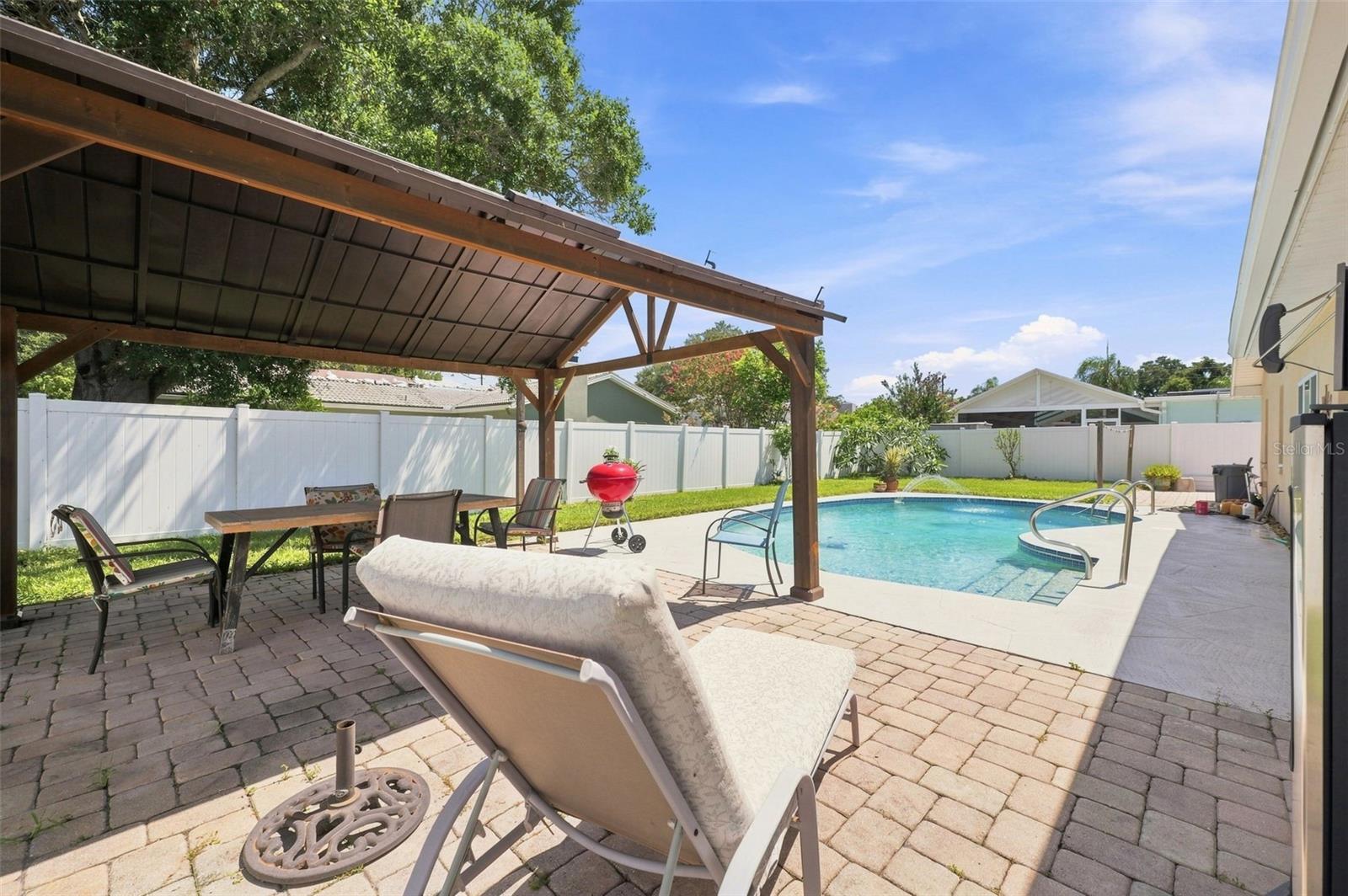 2069 KINGFISHER DR — photo 46