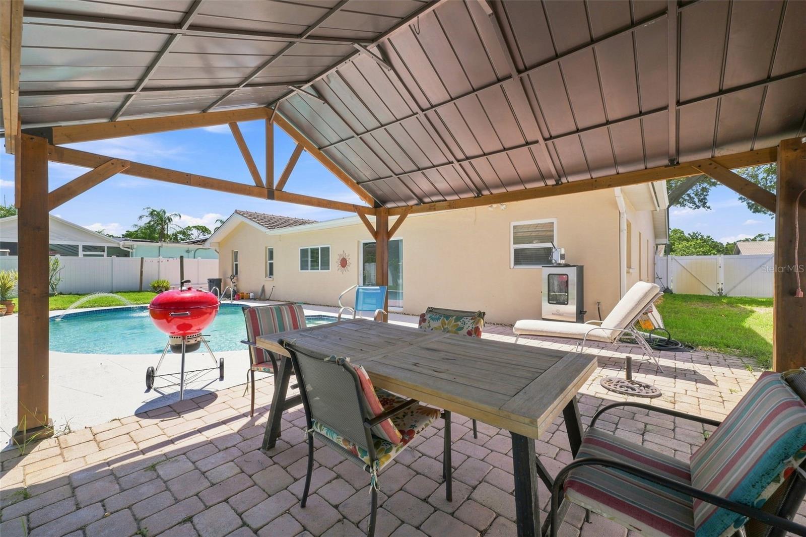 2069 KINGFISHER DR — photo 45