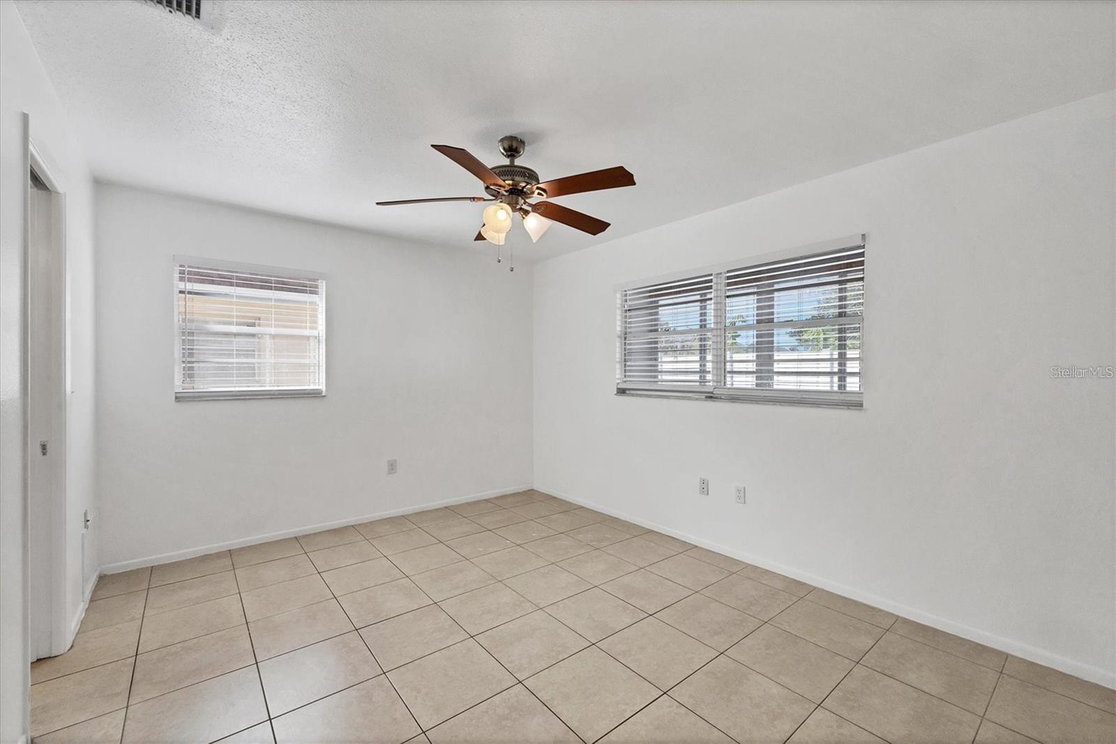 4608 PARK ACRES DR — photo 13