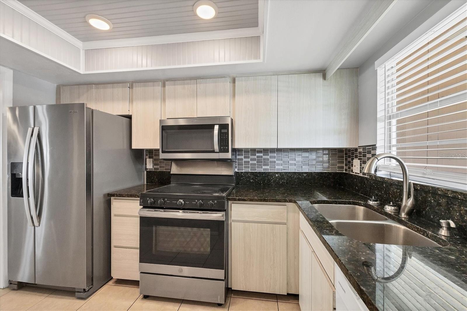 4608 PARK ACRES DR — photo 3