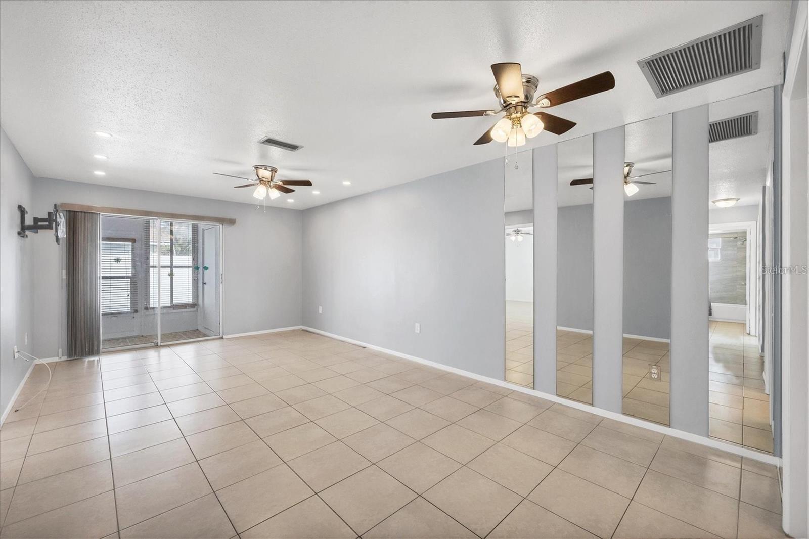 4608 PARK ACRES DR — photo 9