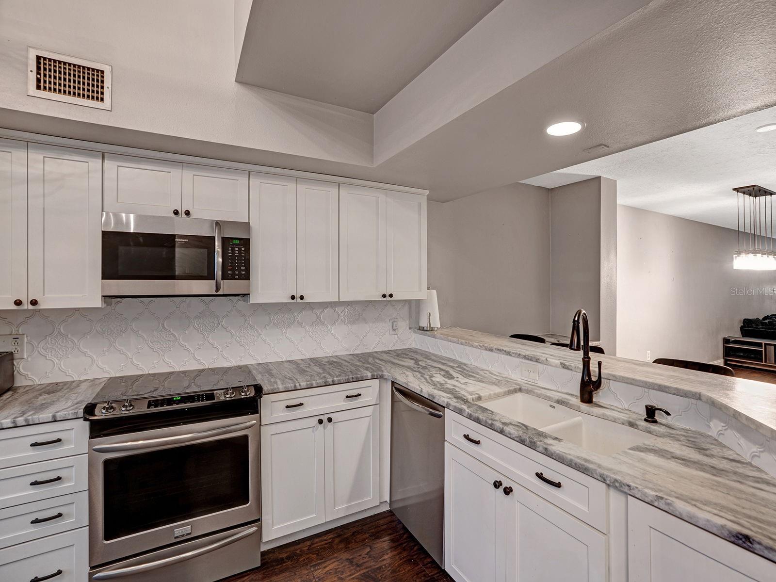 2511 DOLLY BAY DR #308 — photo 4