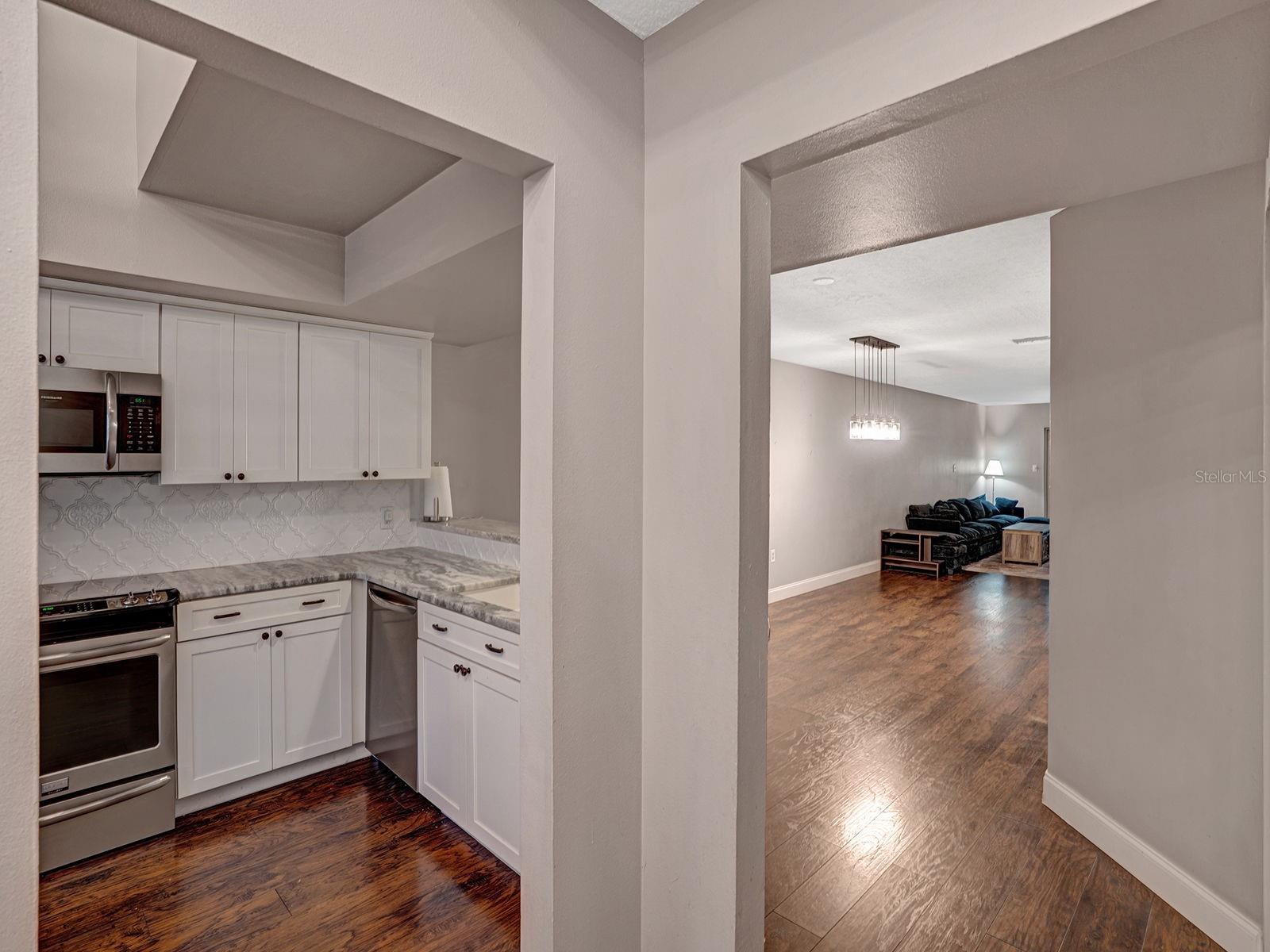 2511 DOLLY BAY DR #308 — photo 3