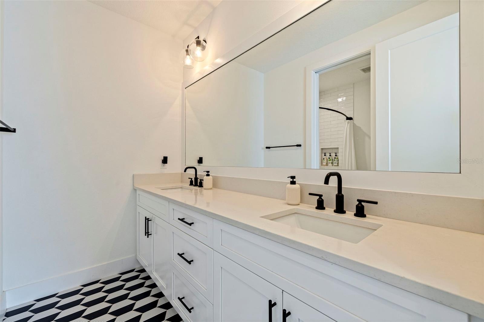 410 S HABANA AVE #1 — photo 24