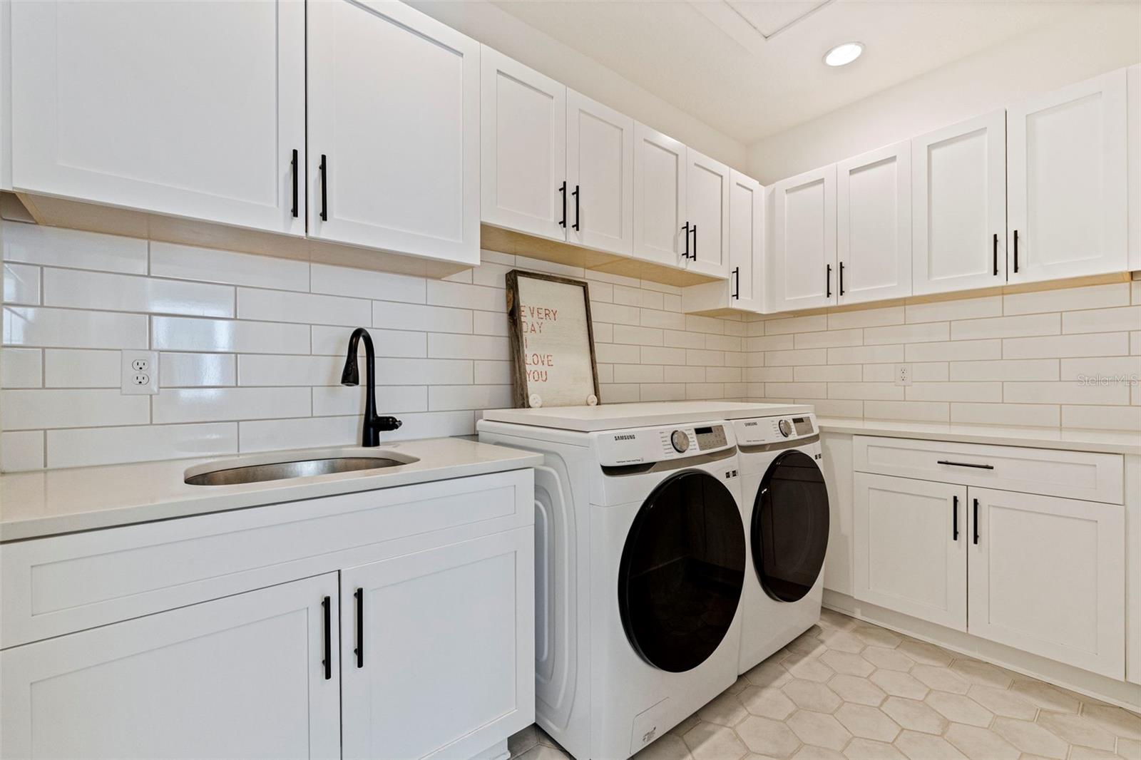 410 S HABANA AVE #1 — photo 26