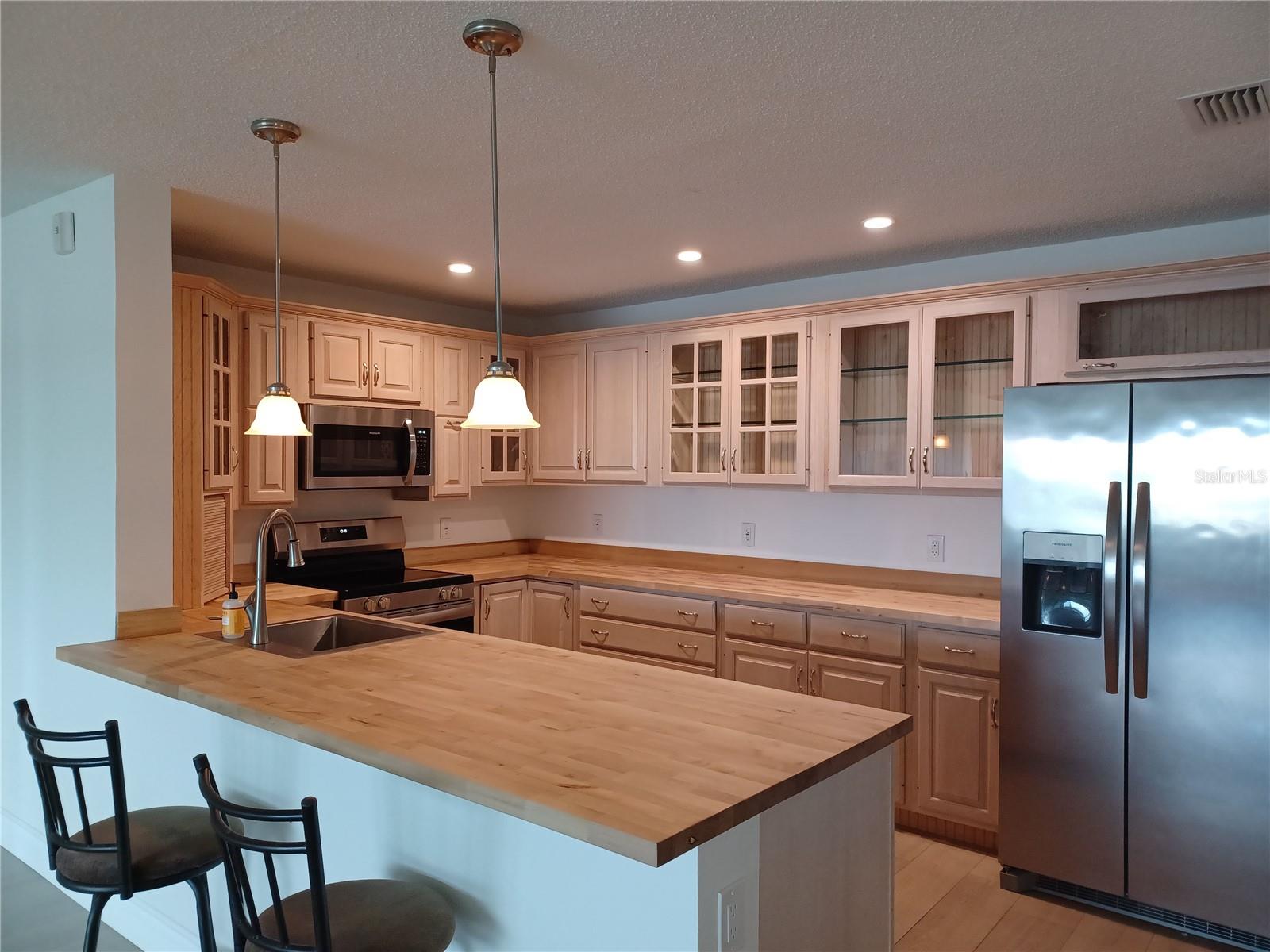 100 BLUFF VIEW DR #603C — photo 3