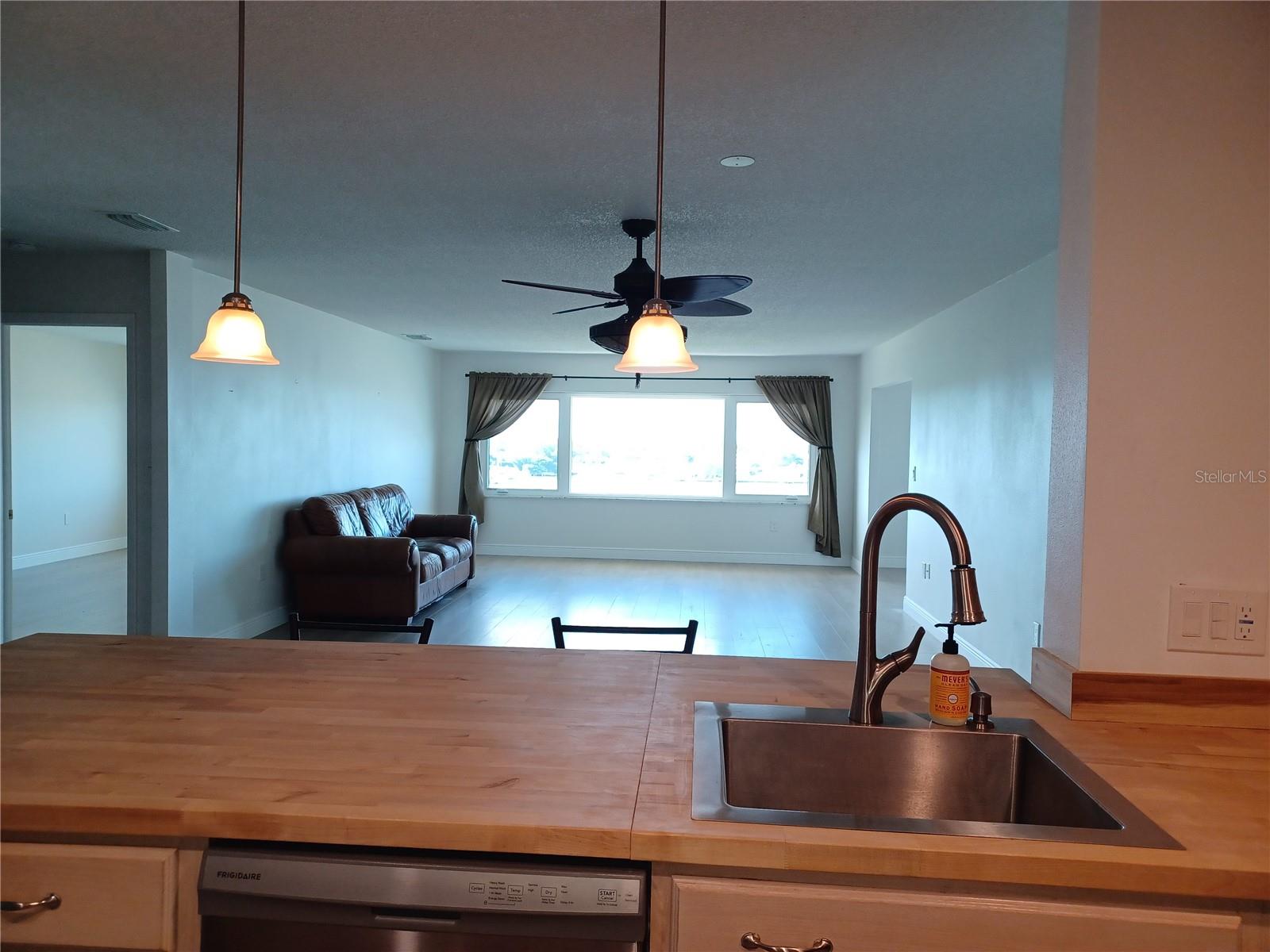 100 BLUFF VIEW DR #603C — photo 7