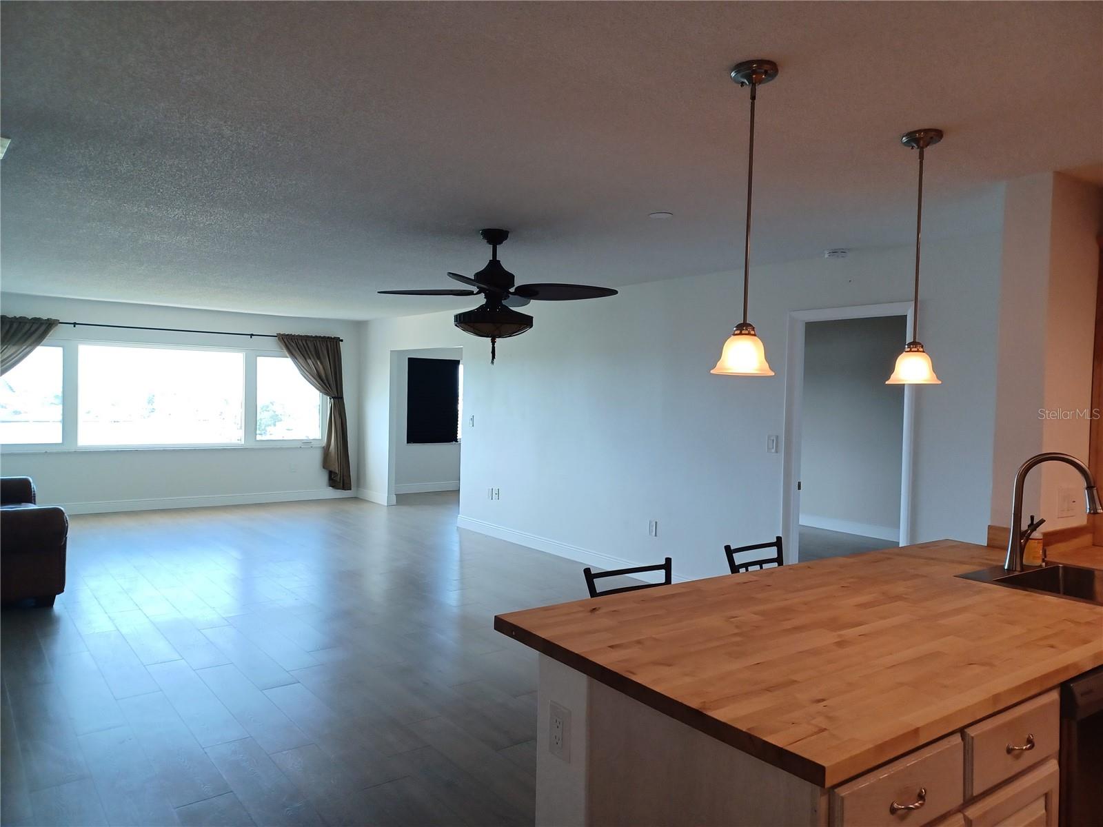 100 BLUFF VIEW DR #603C — photo 2