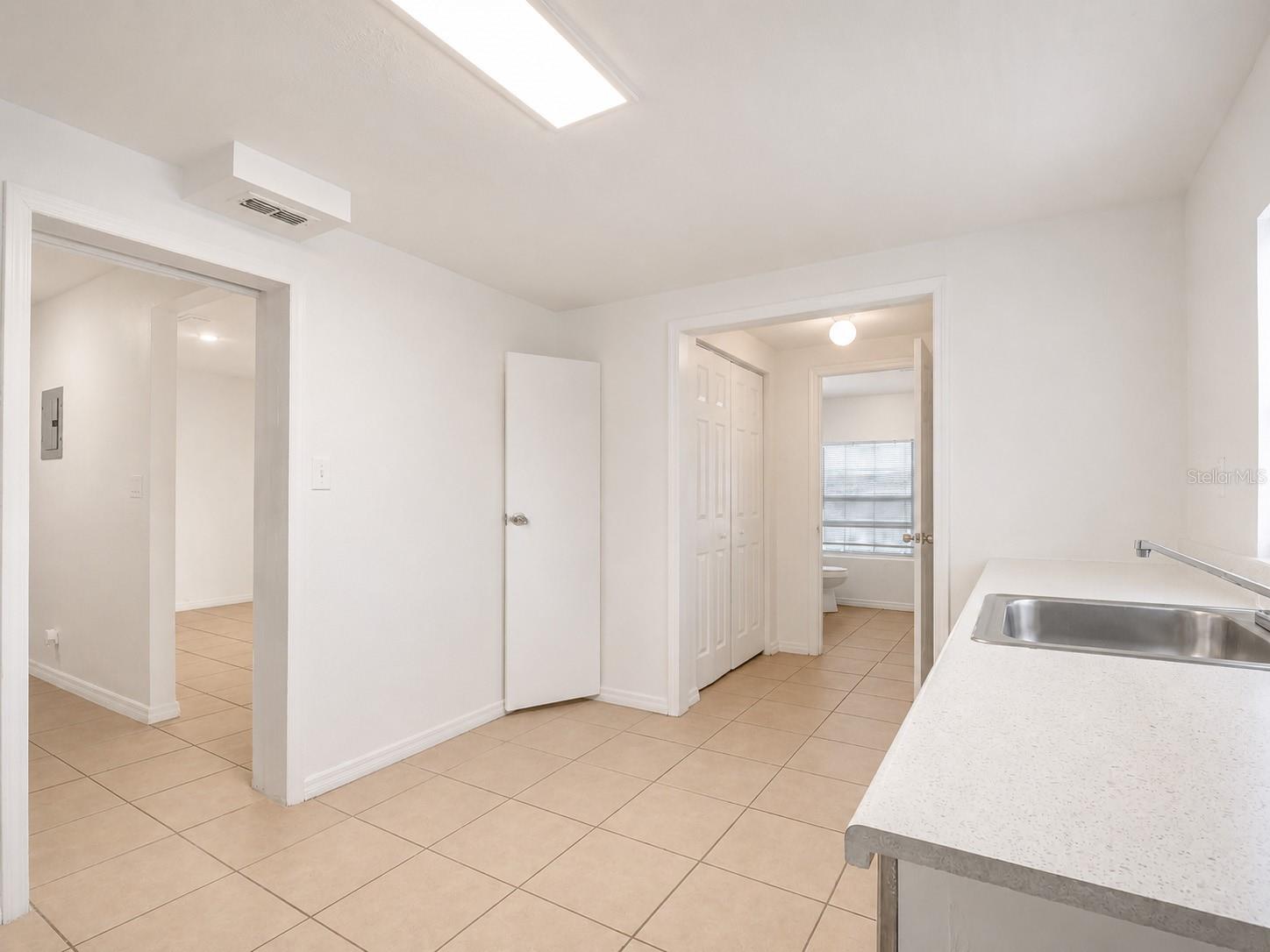 7413 N ARRAWANA AVE — photo 20